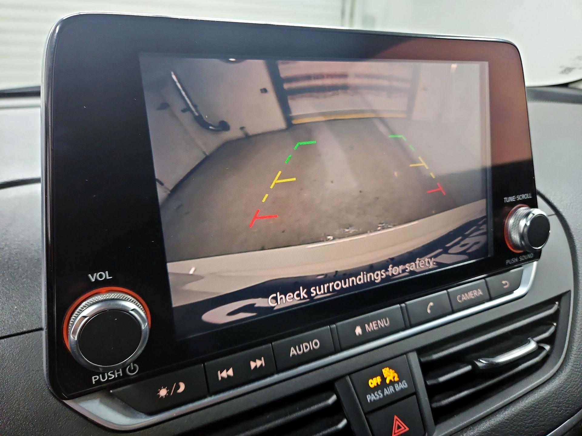 Thumbnail: 2020 Nissan Altima - 14