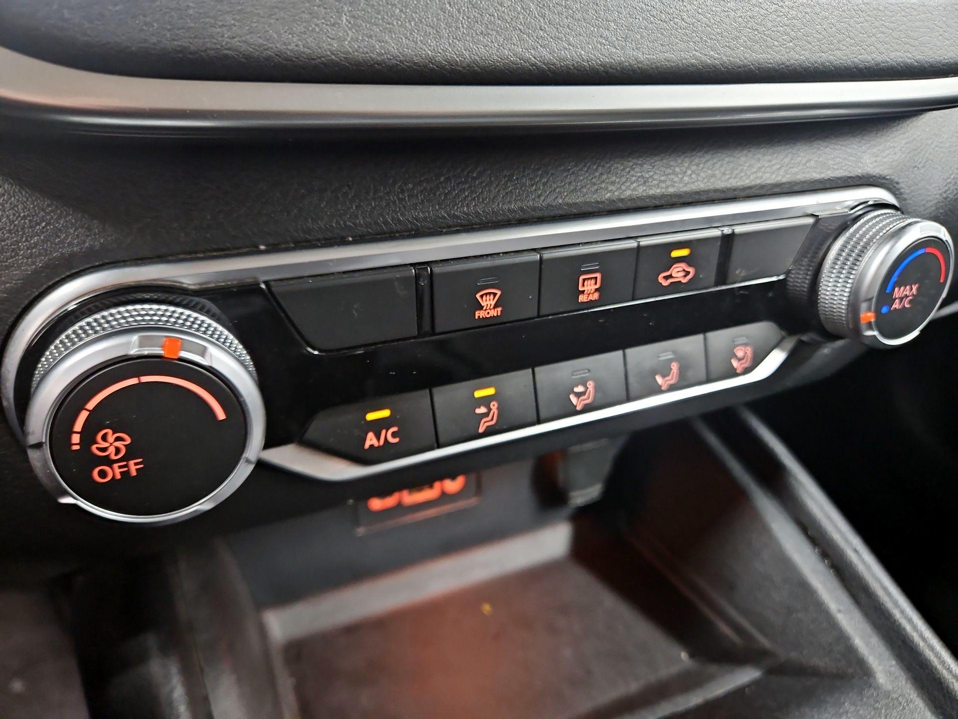 Thumbnail: 2020 Nissan Altima - 16