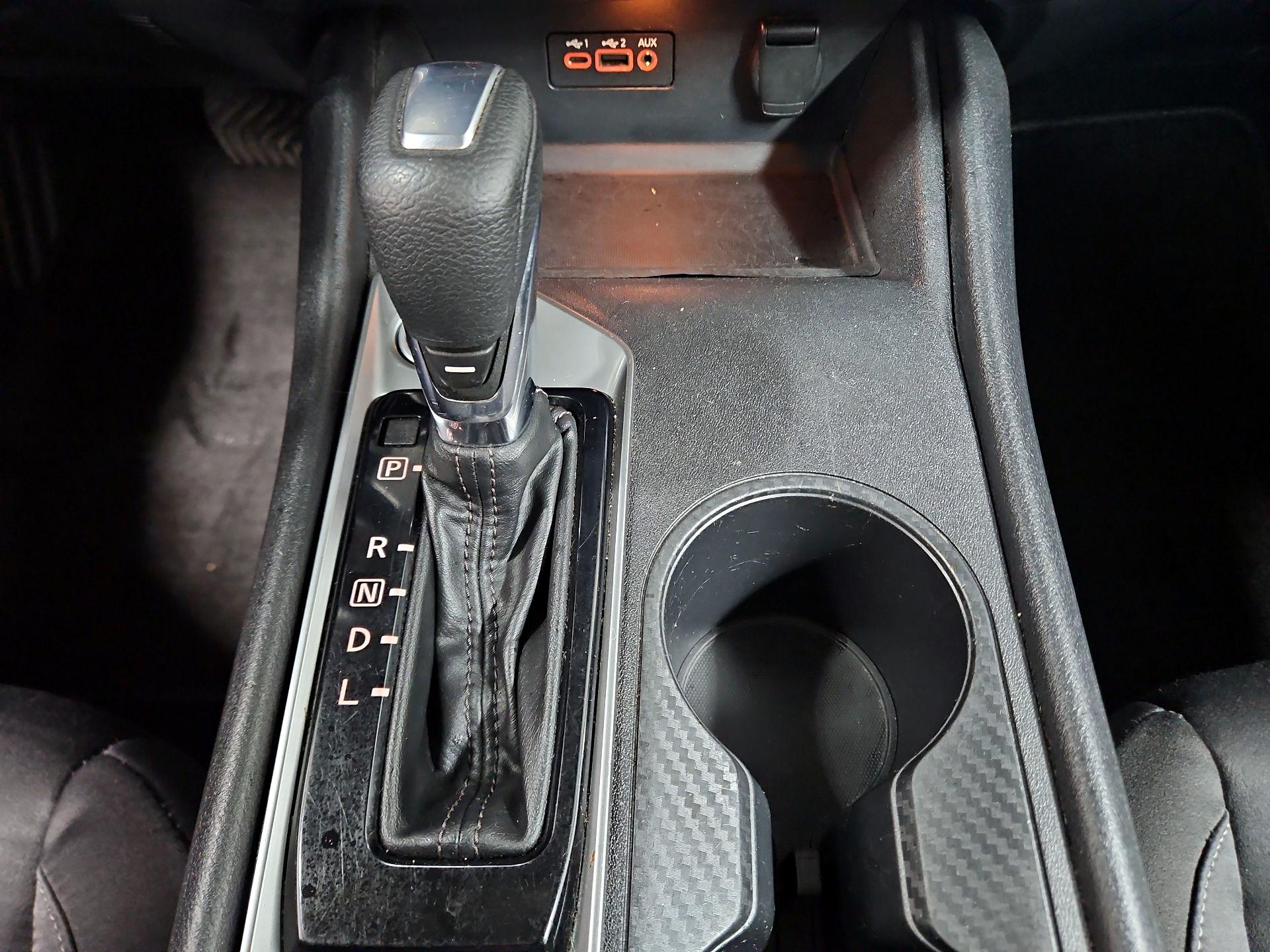 Thumbnail: 2020 Nissan Altima - 17