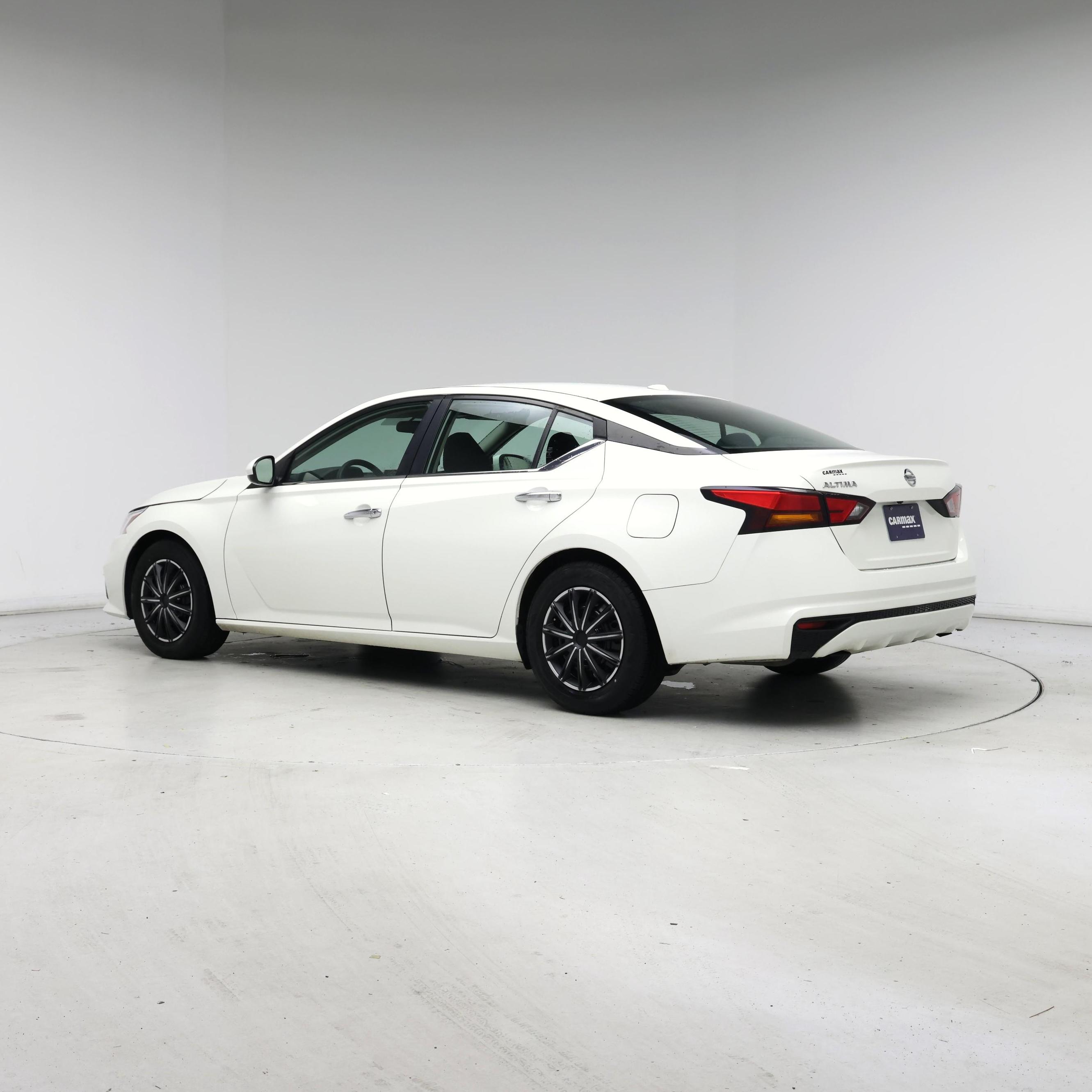 Thumbnail: 2020 Nissan Altima - 2