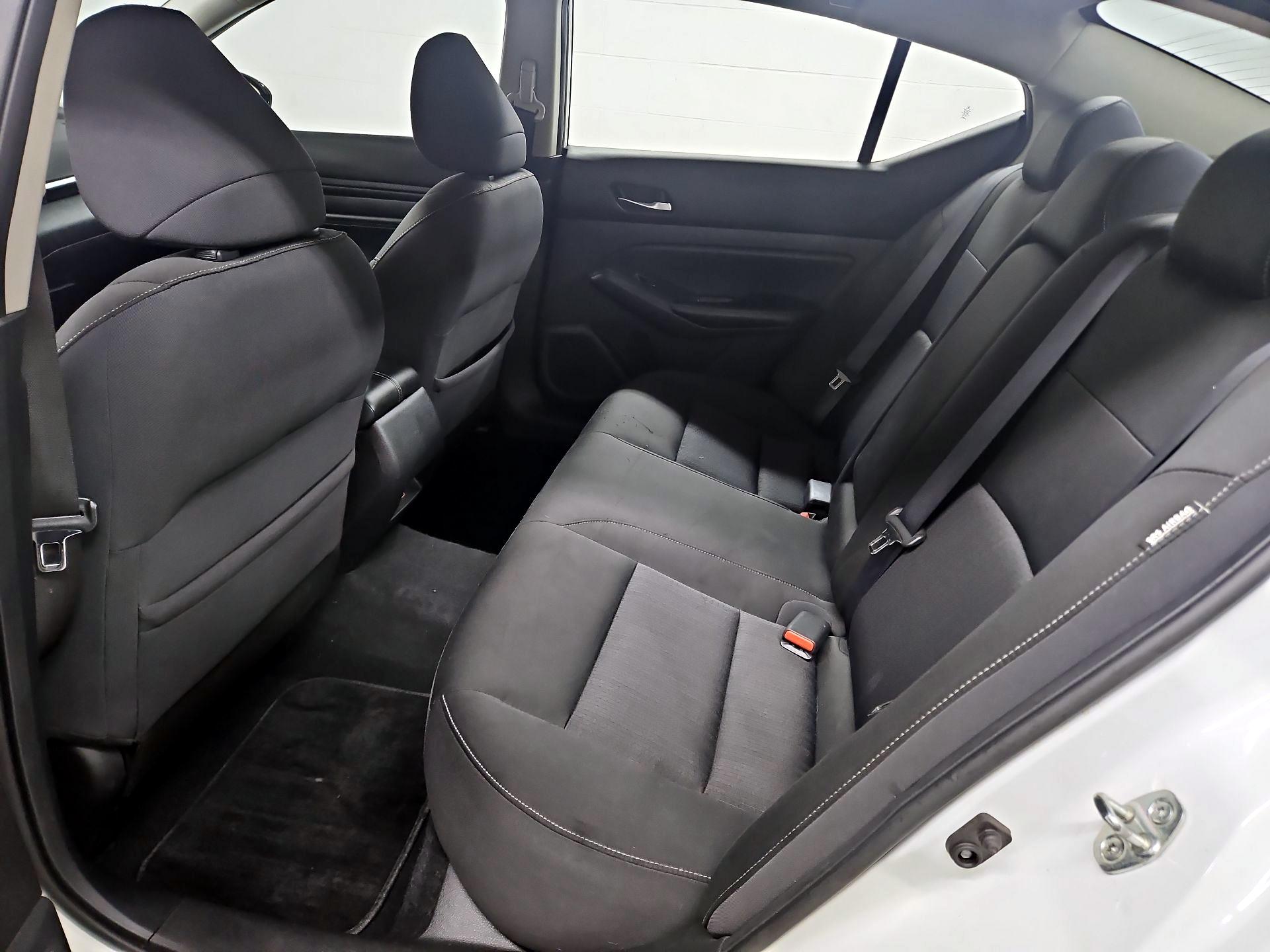 Thumbnail: 2020 Nissan Altima - 19