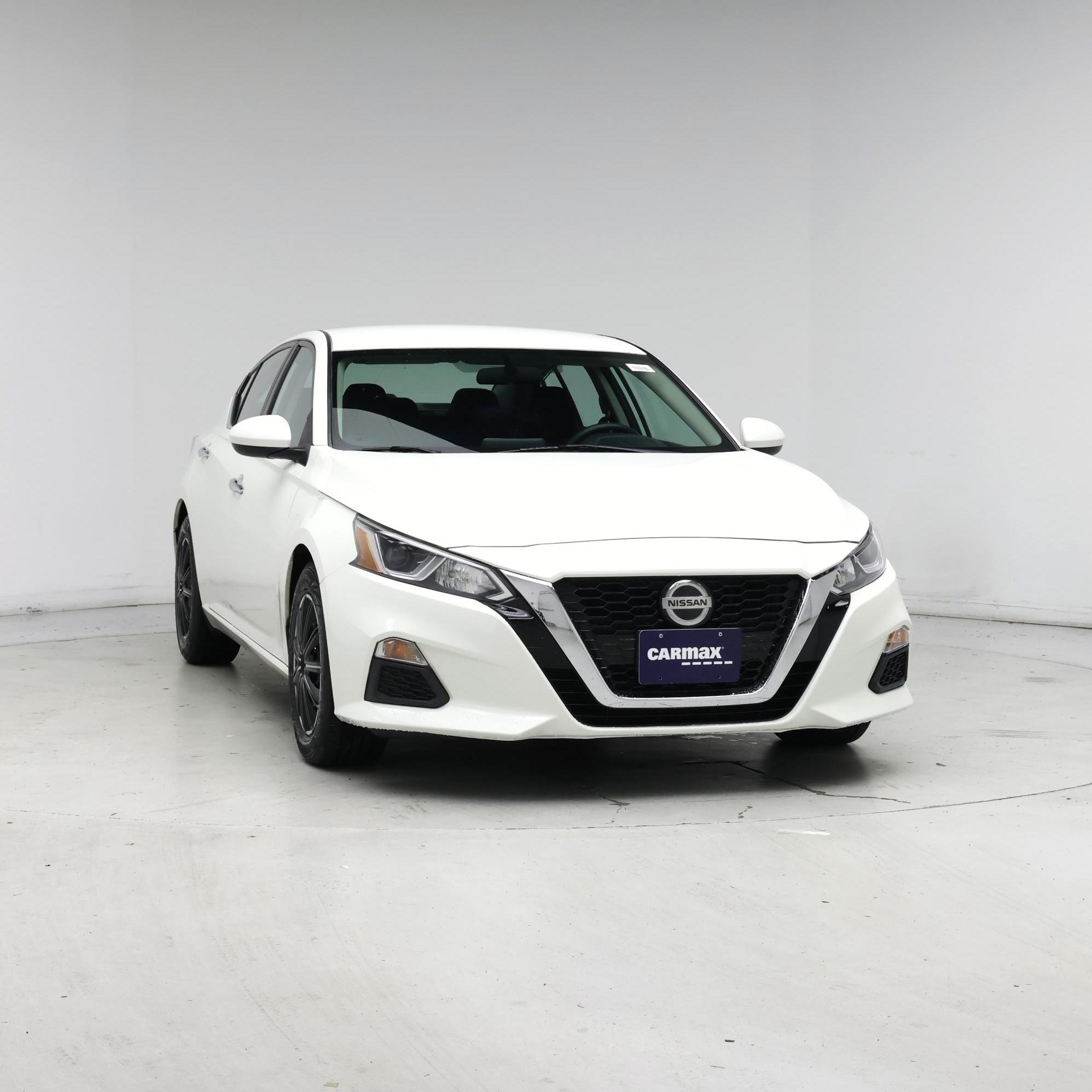 Thumbnail: 2020 Nissan Altima - 5