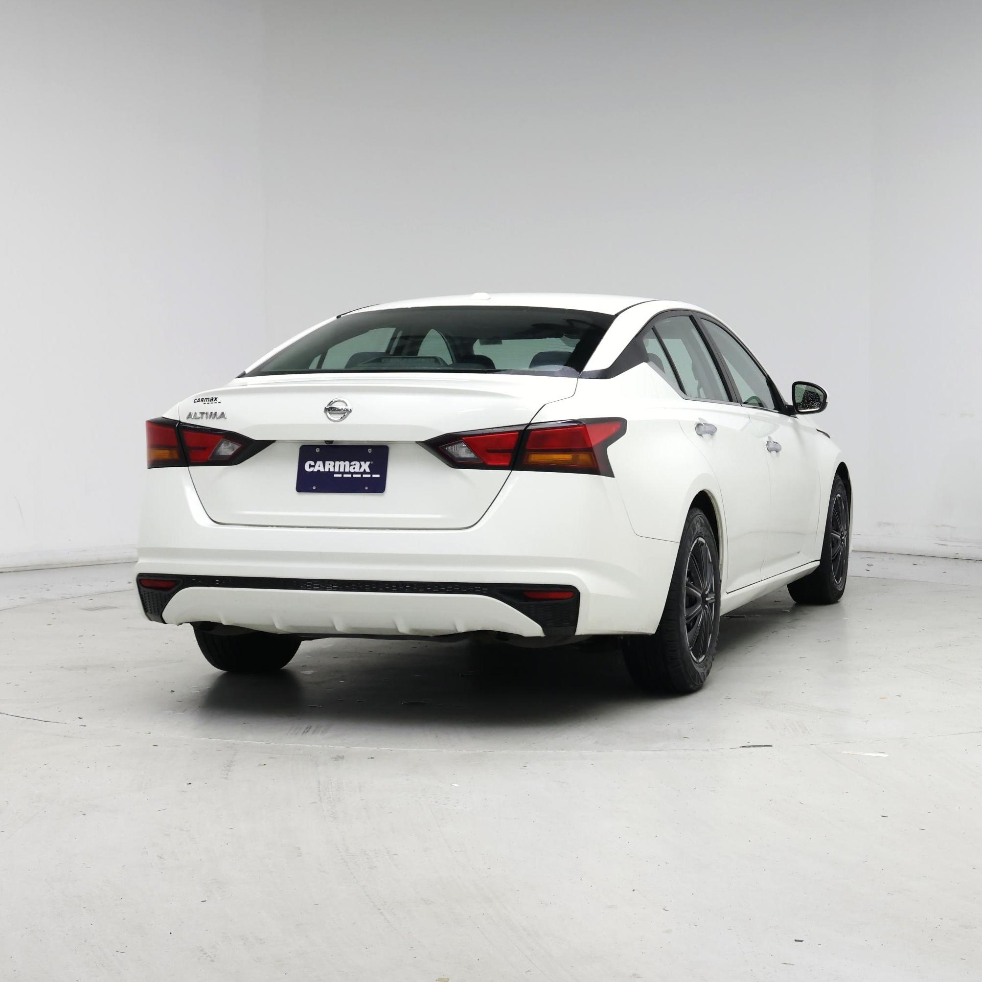 Thumbnail: 2020 Nissan Altima - 8