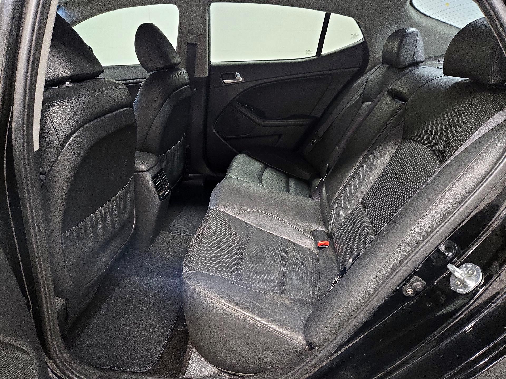 Thumbnail: 2015 Kia Optima - 20