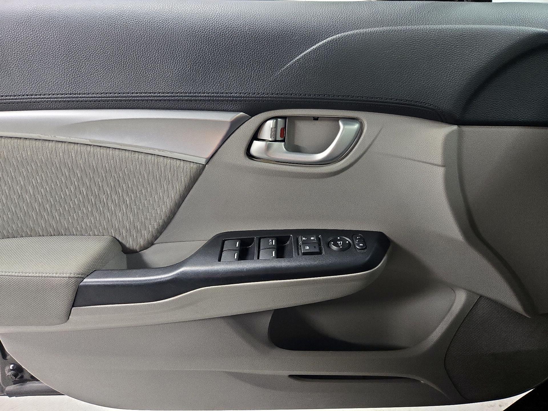 Thumbnail: 2015 Honda Civic - 12