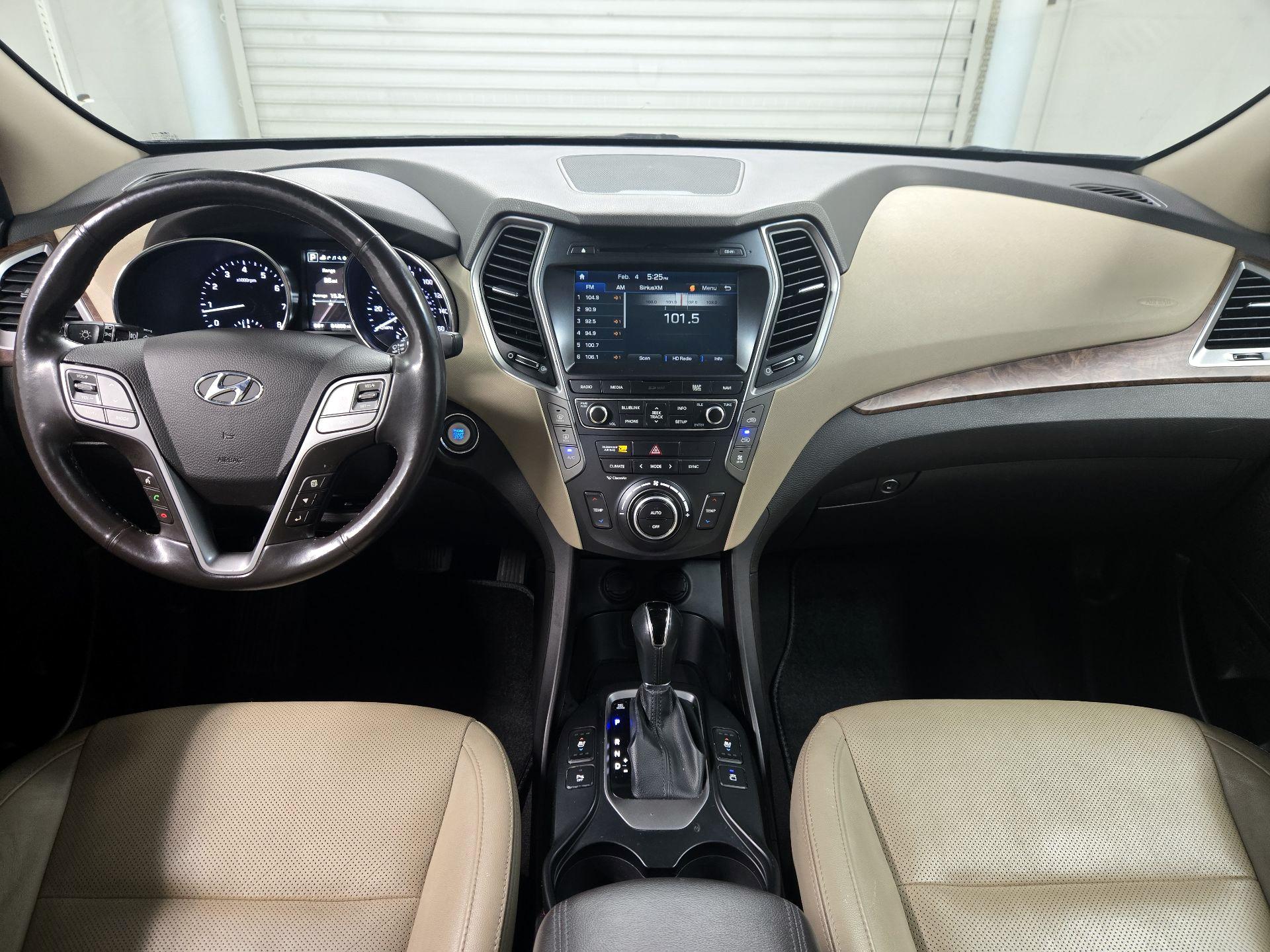 Thumbnail: 2017 Hyundai Santa Fe - 9