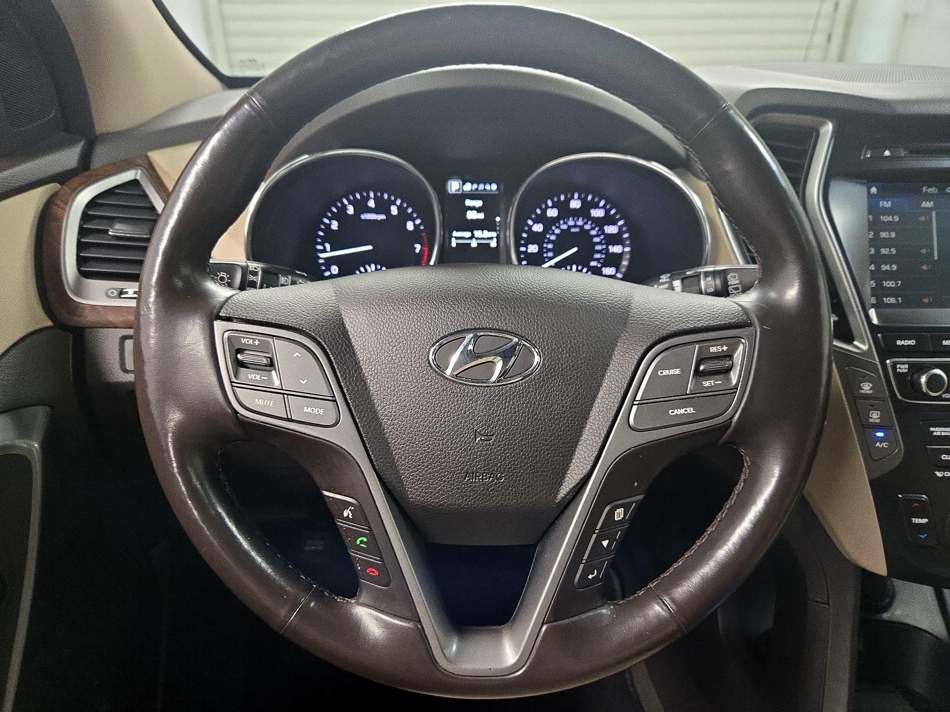 Thumbnail: 2017 Hyundai Santa Fe - 10