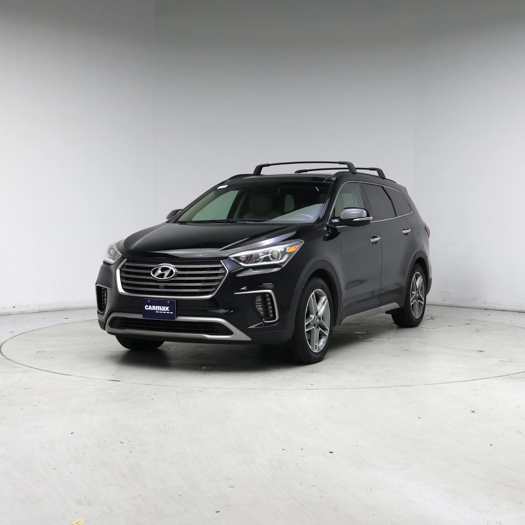 Thumbnail: 2017 Hyundai Santa Fe - 4