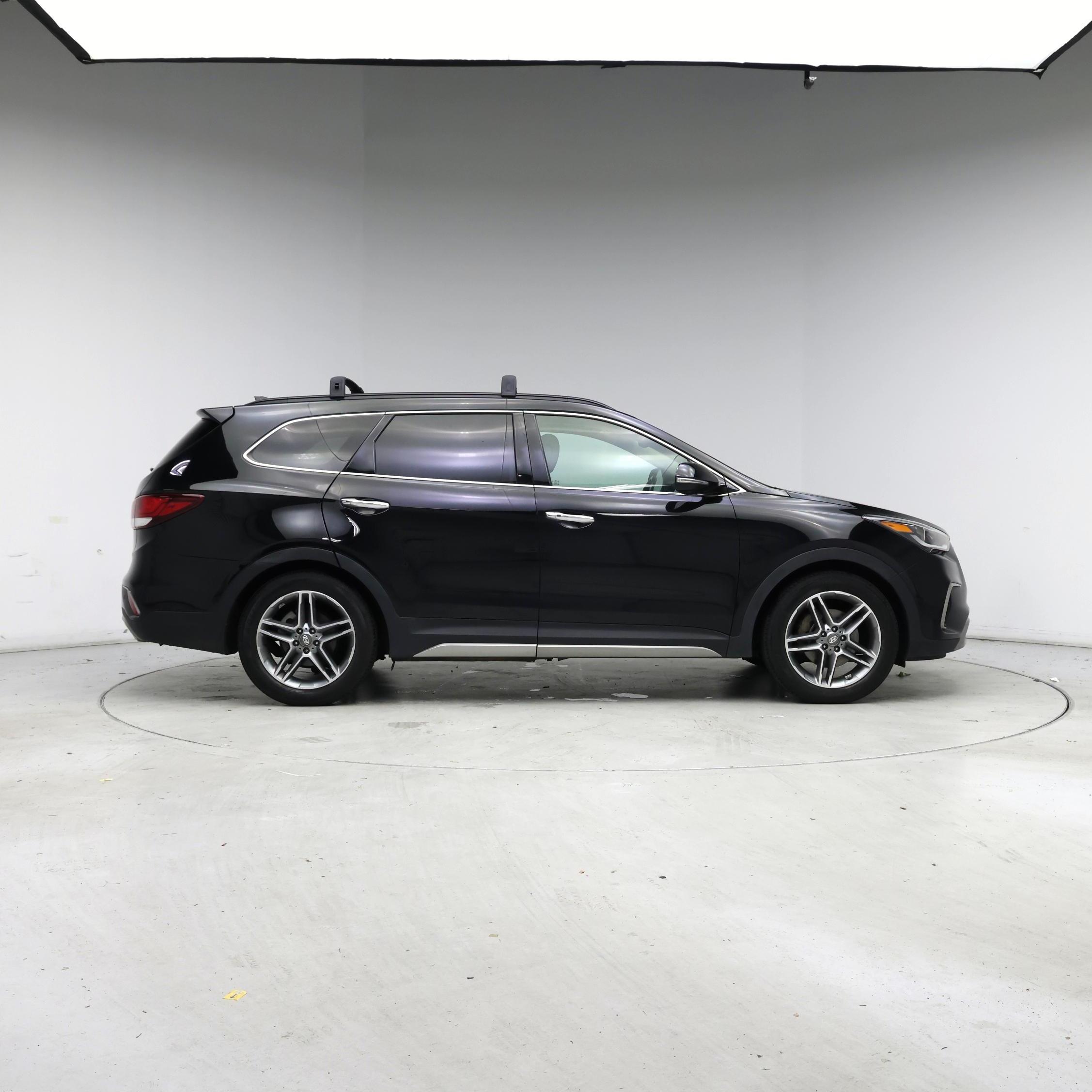 Thumbnail: 2017 Hyundai Santa Fe - 7