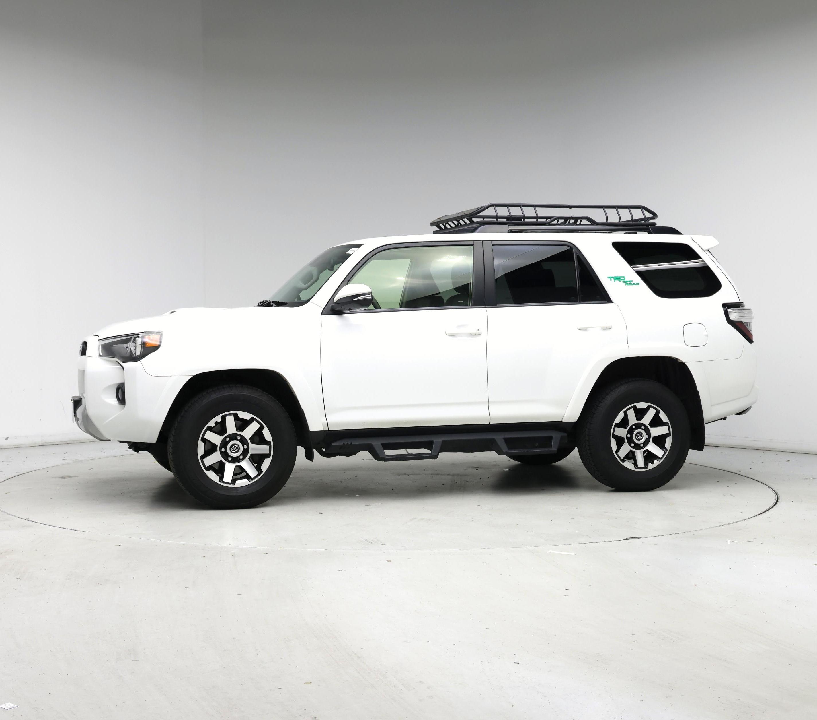 Thumbnail: 2023 Toyota 4Runner - 3