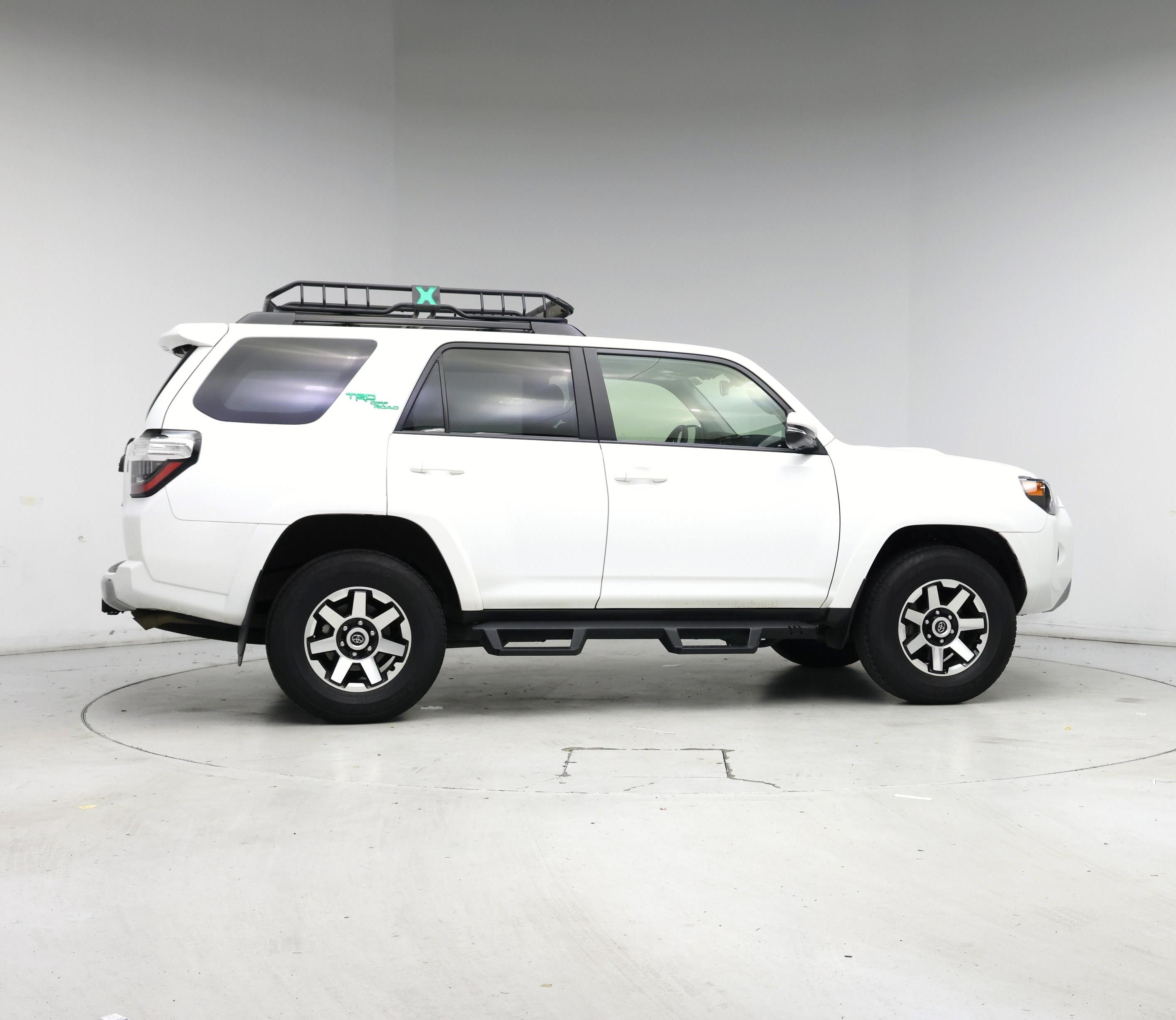 Thumbnail: 2023 Toyota 4Runner - 7