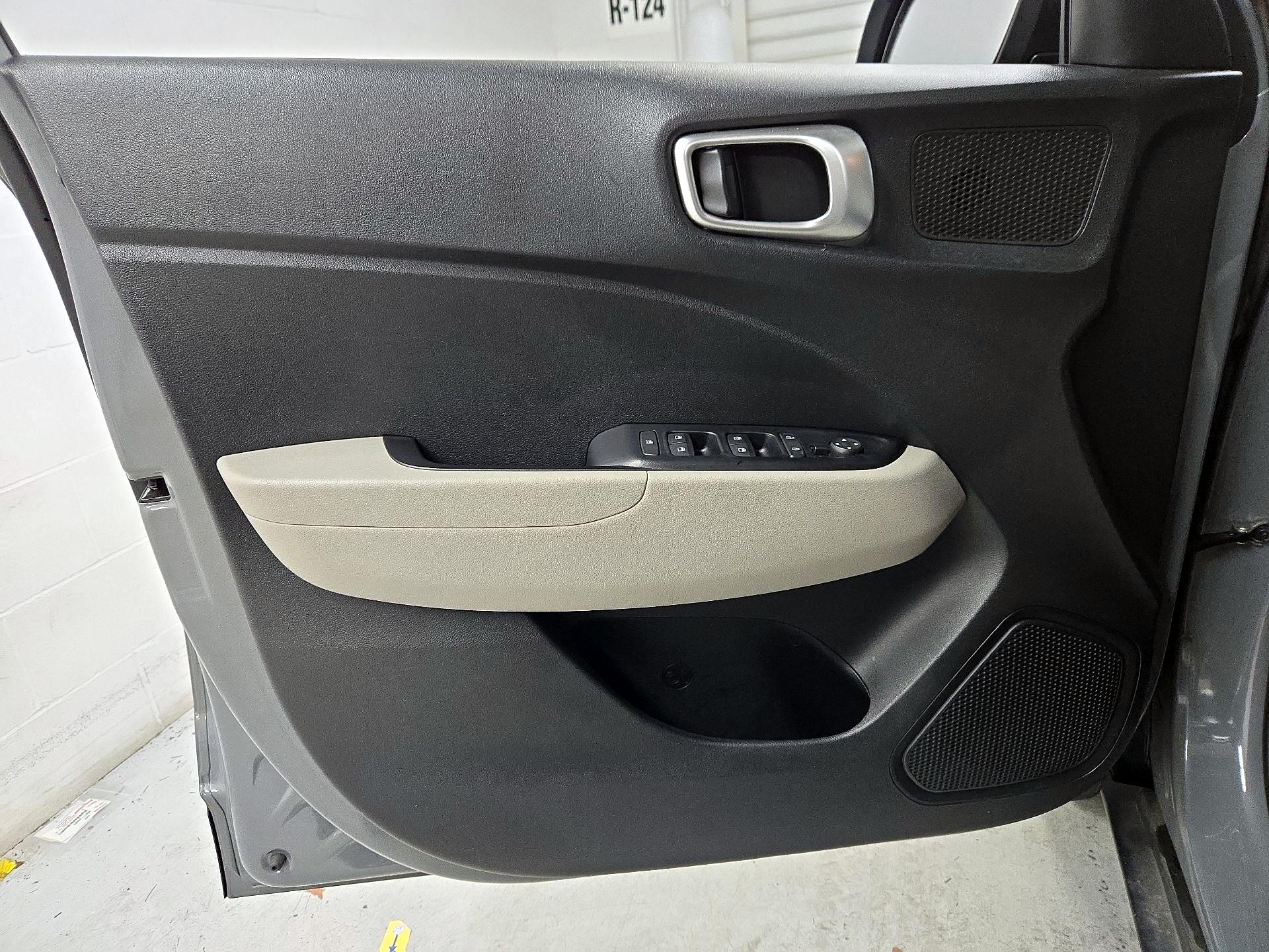 Thumbnail: 2020 Hyundai Venue - 12