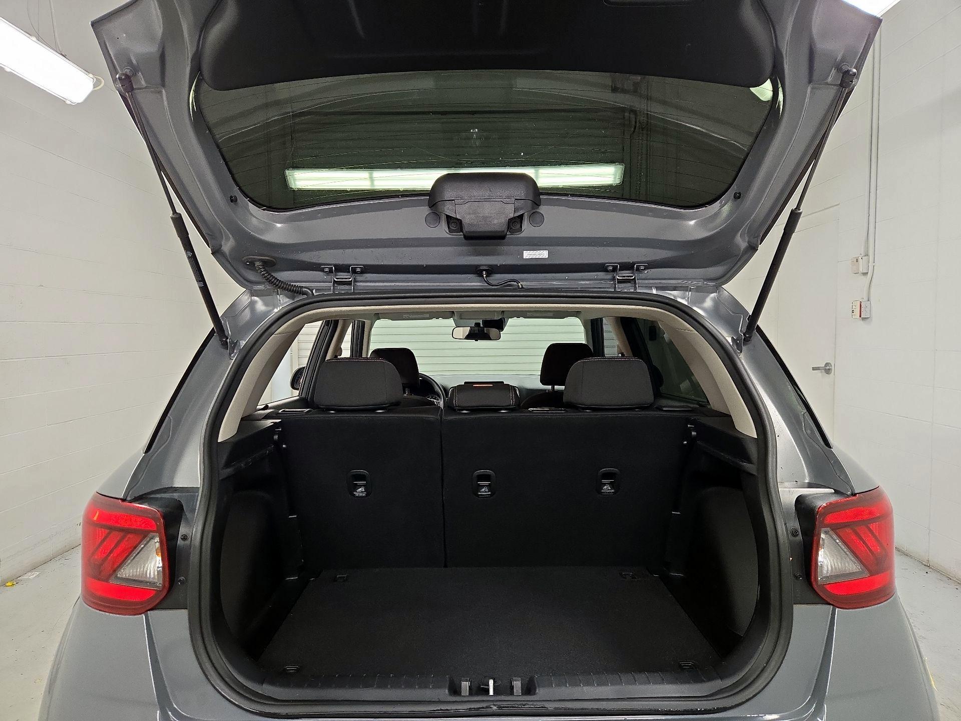 Thumbnail: 2020 Hyundai Venue - 20