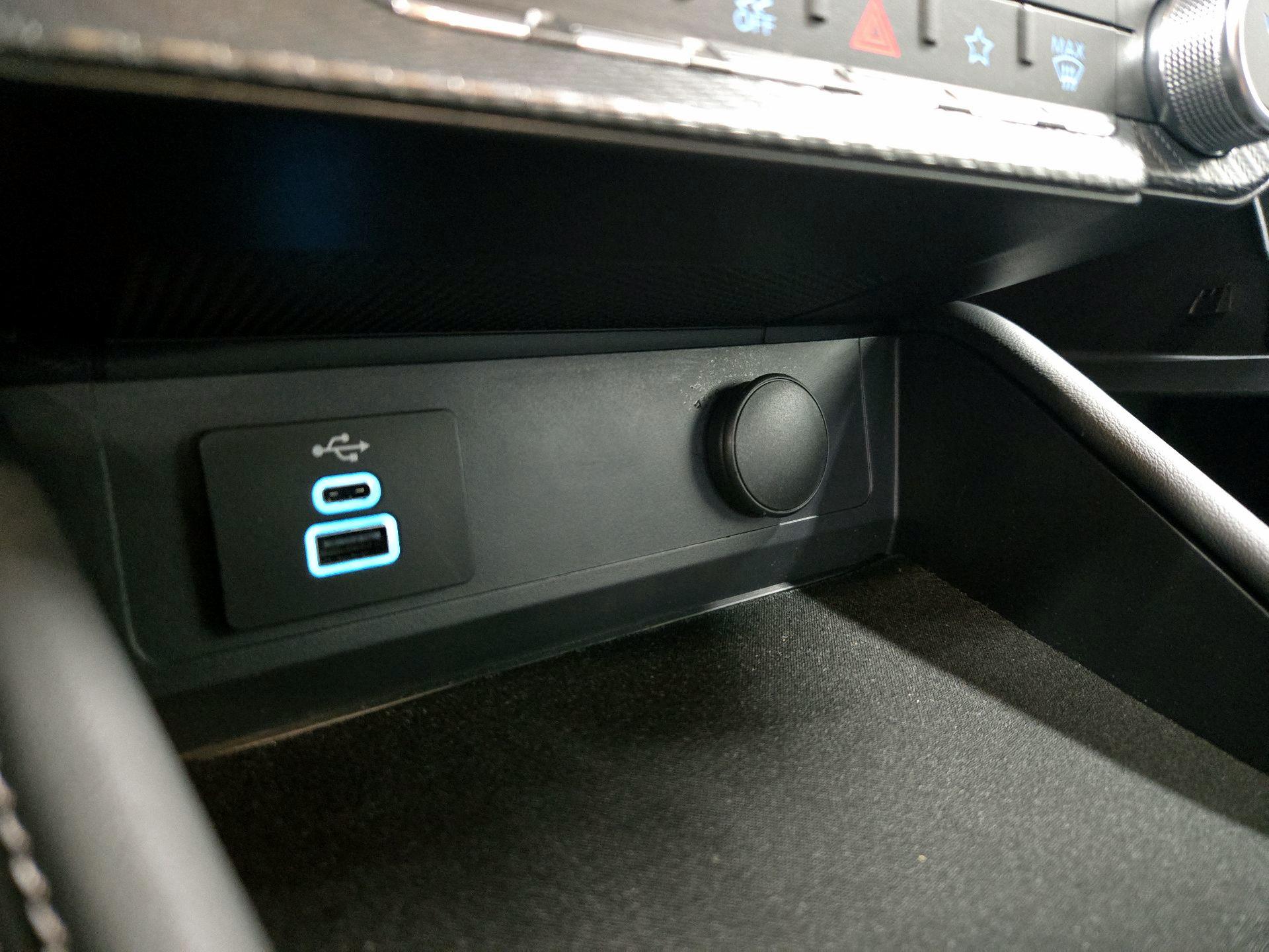 Thumbnail: 2025 Ford Mustang - 19