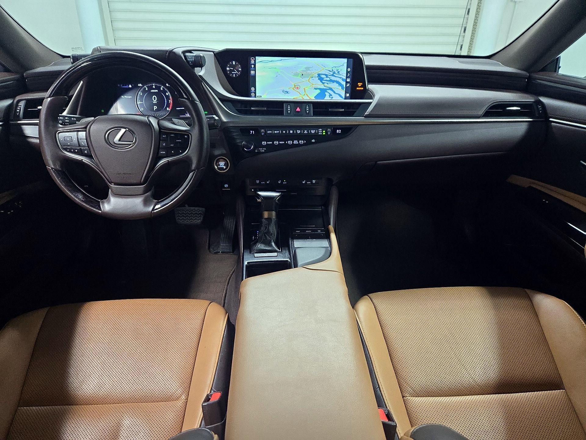 Thumbnail: 2019 Lexus ES - 9