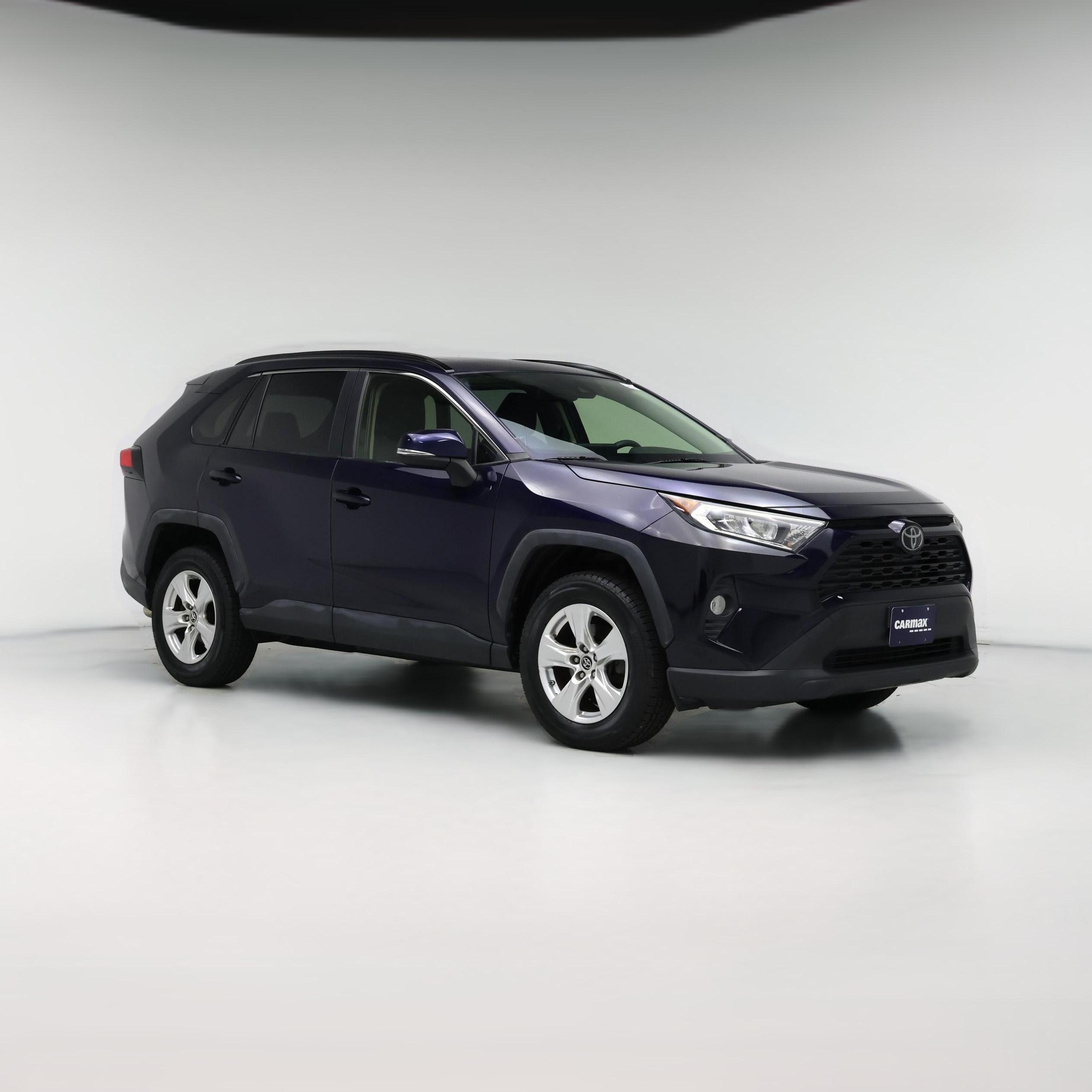 Thumbnail: 2019 Toyota RAV4 - 1