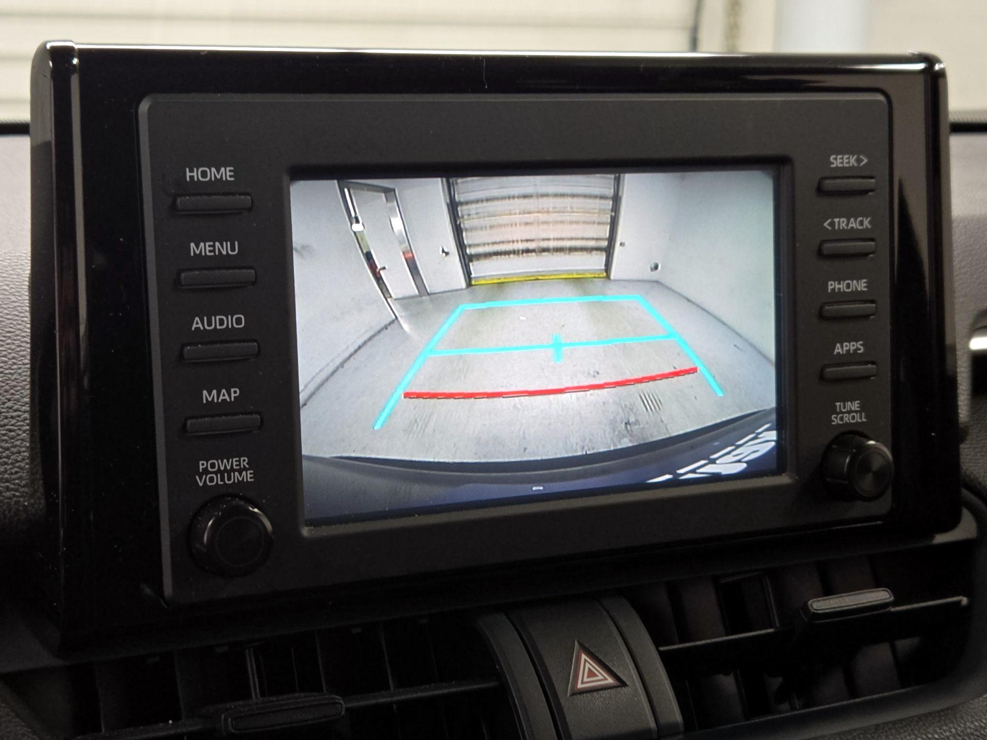 Thumbnail: 2019 Toyota RAV4 - 14