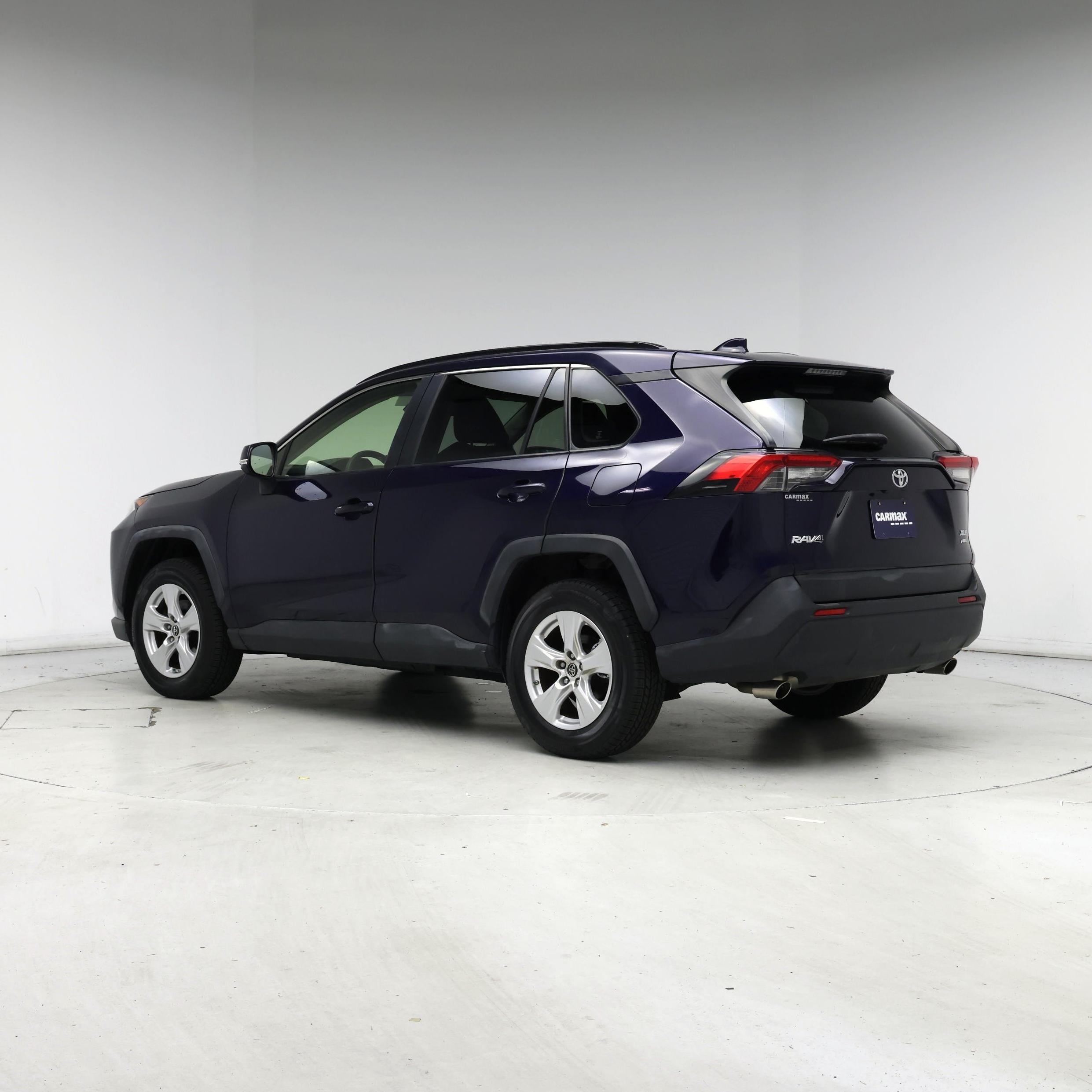 Thumbnail: 2019 Toyota RAV4 - 2
