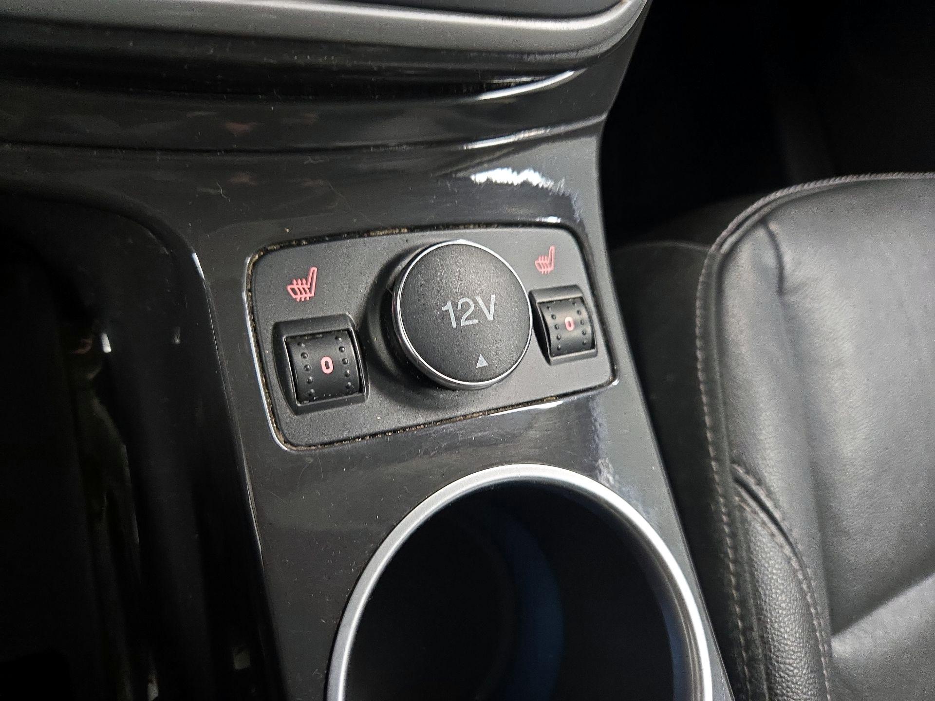 Thumbnail: 2014 Ford Escape - 19