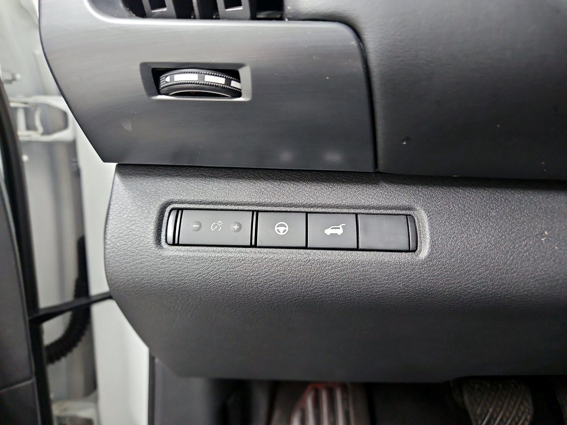 Thumbnail: 2023 Nissan Pathfinder - 13