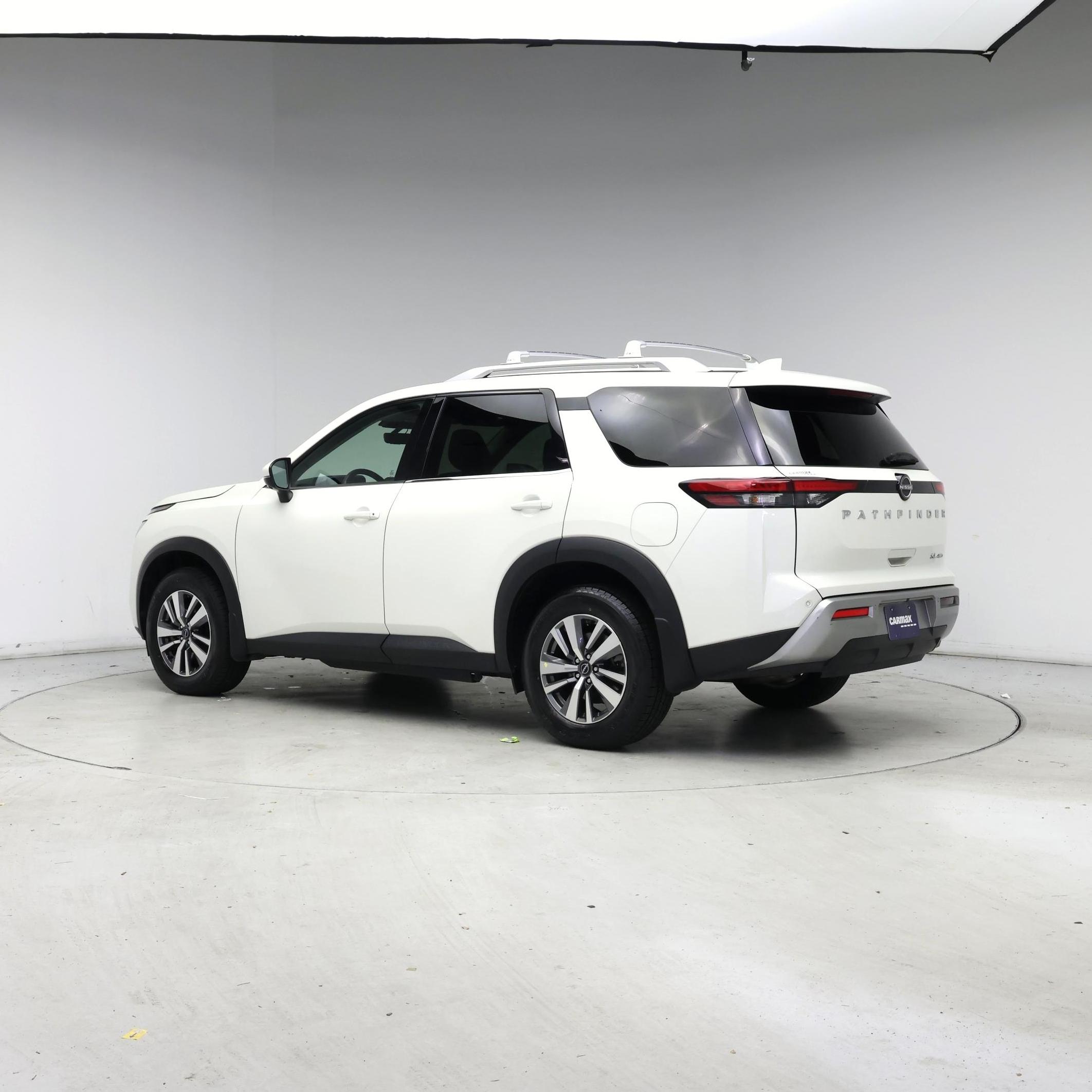 Thumbnail: 2023 Nissan Pathfinder - 2