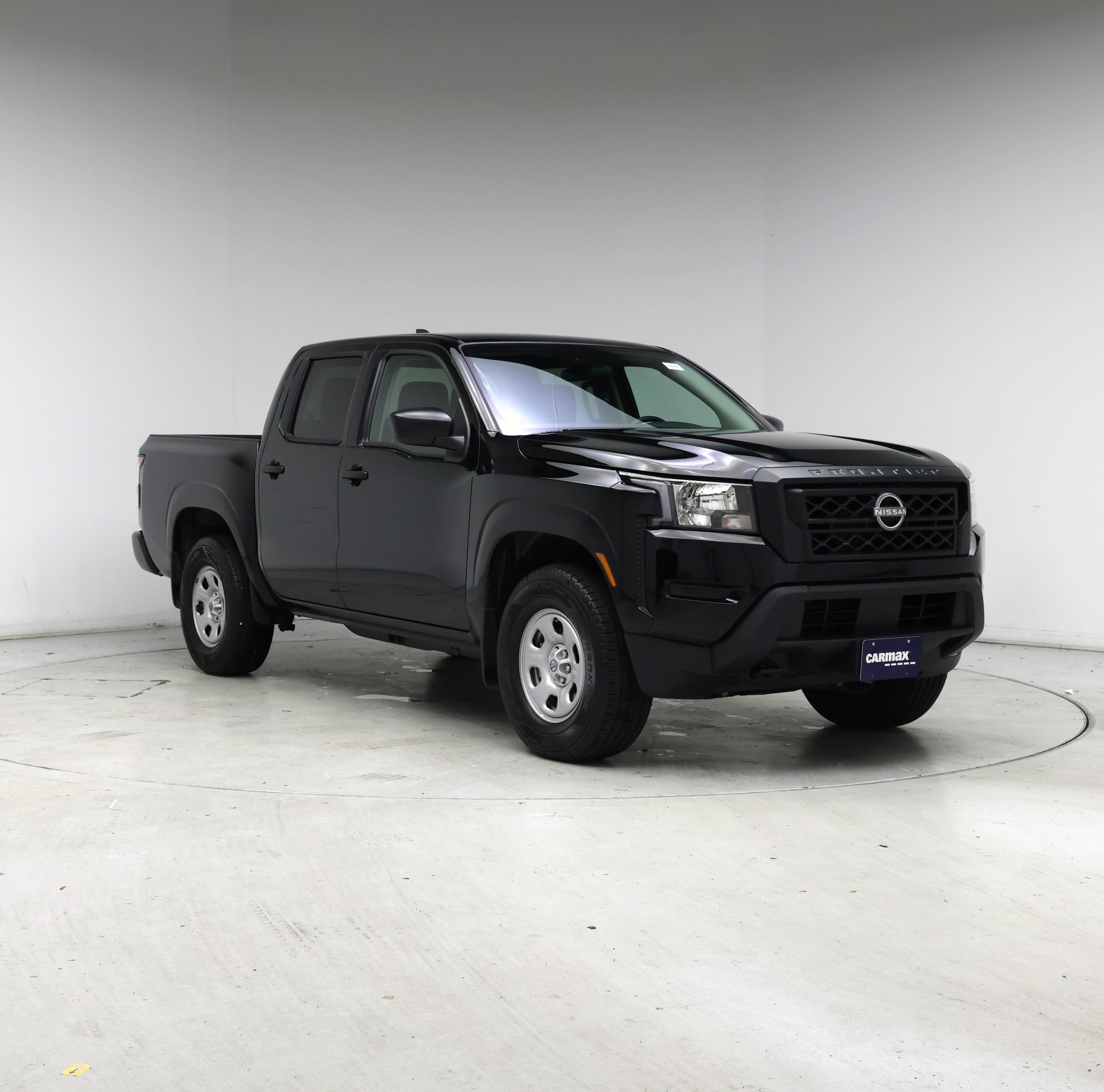 2023 Nissan Frontier S Crew Cab 4WD