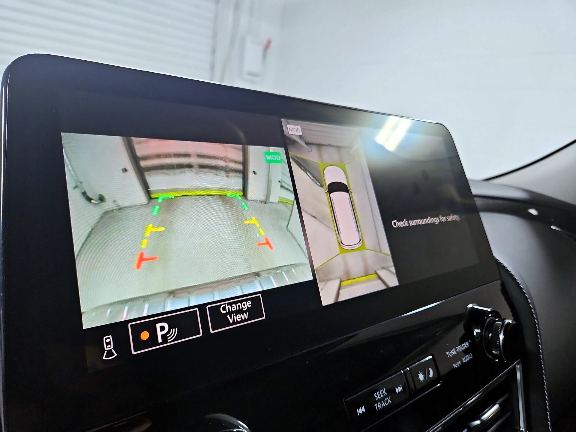 Thumbnail: 2023 INFINITI QX80 - 15