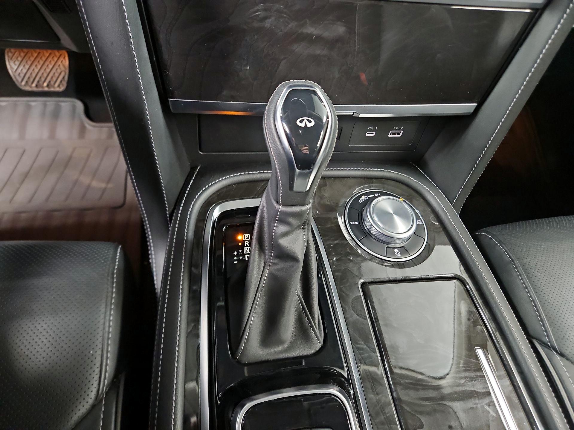 Thumbnail: 2023 INFINITI QX80 - 18