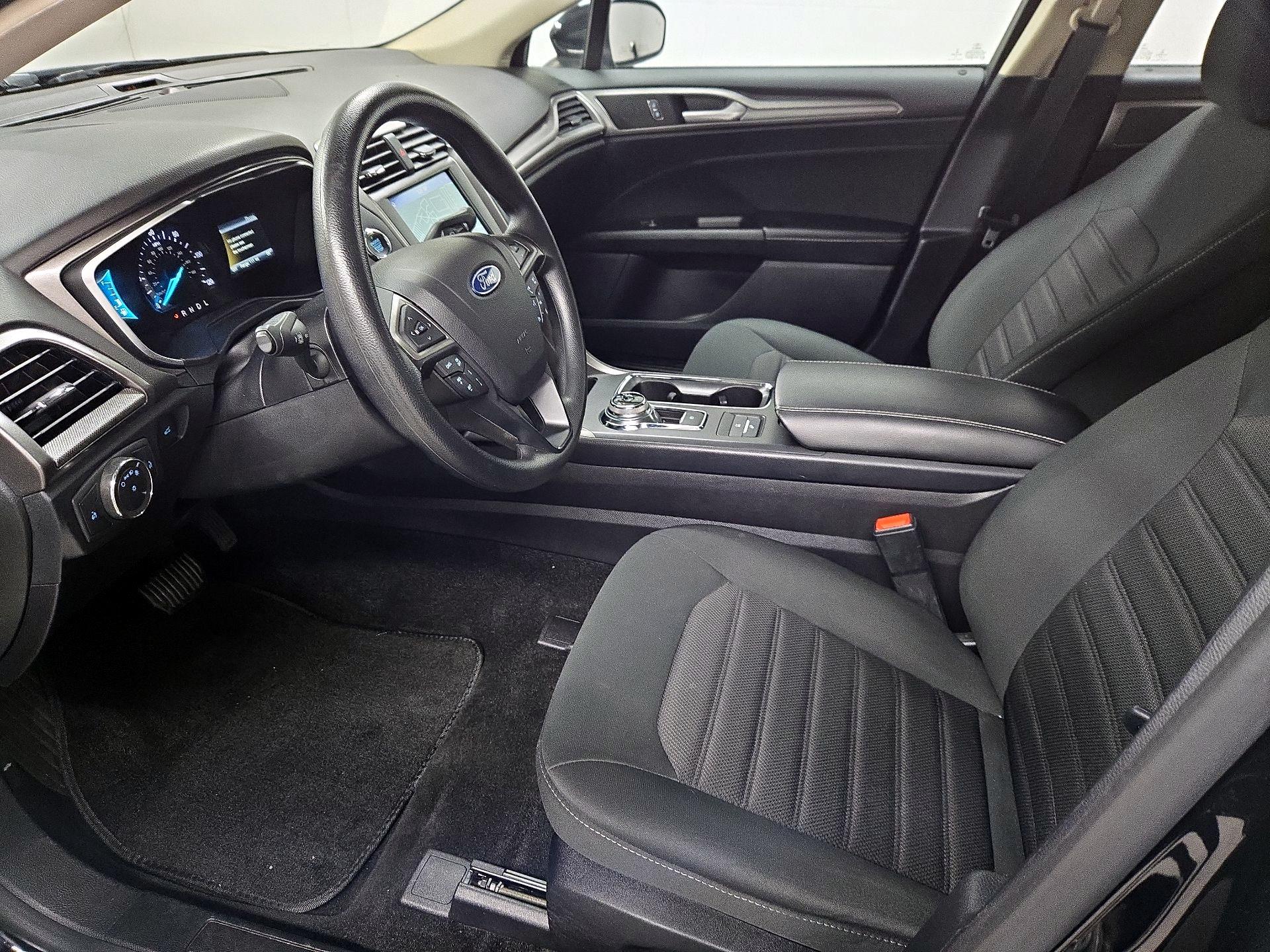 Thumbnail: 2020 Ford Fusion - 11