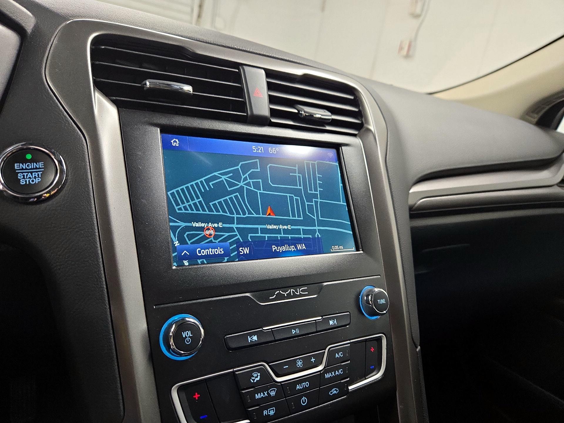 Thumbnail: 2020 Ford Fusion - 14