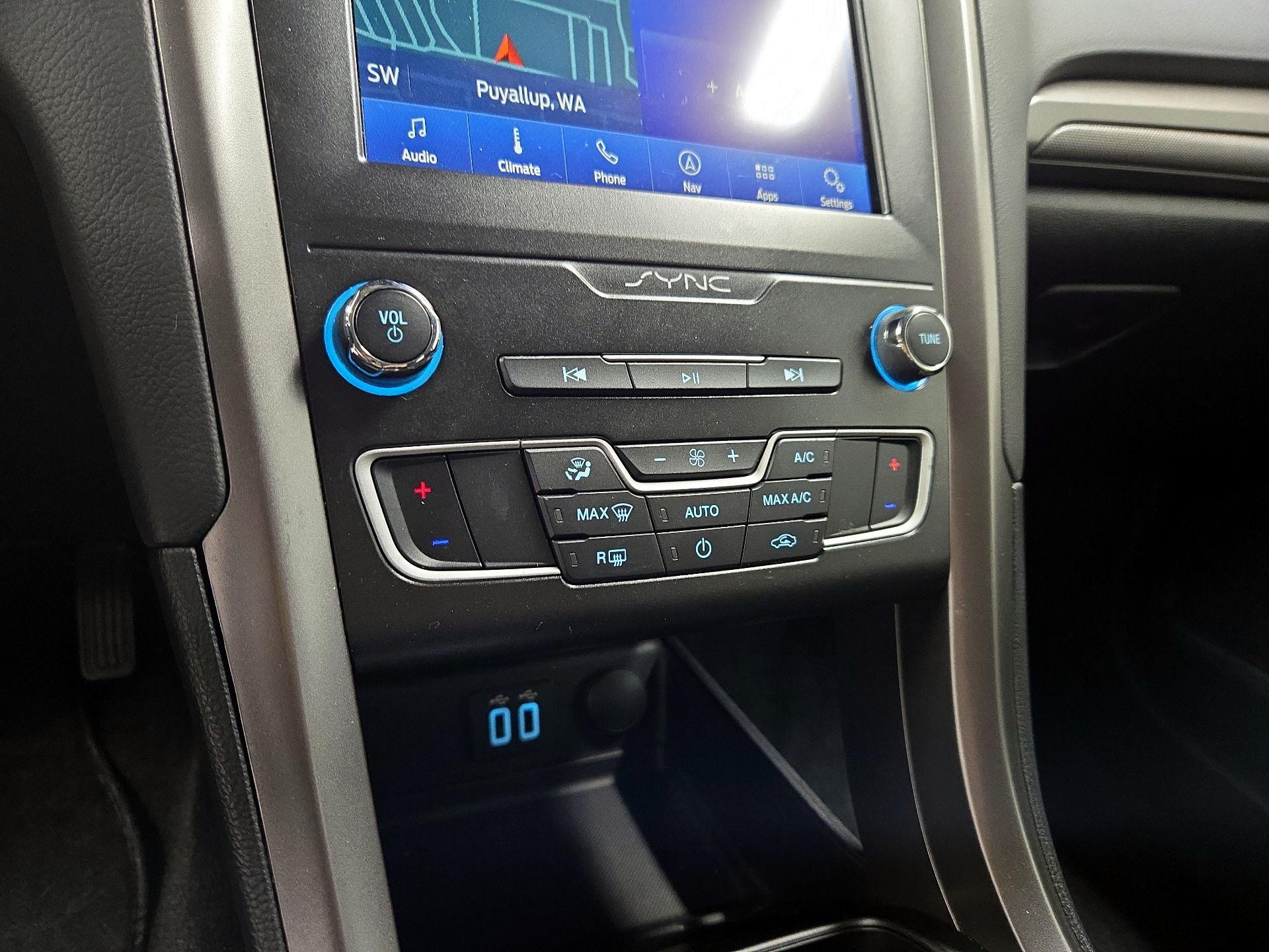 Thumbnail: 2020 Ford Fusion - 17