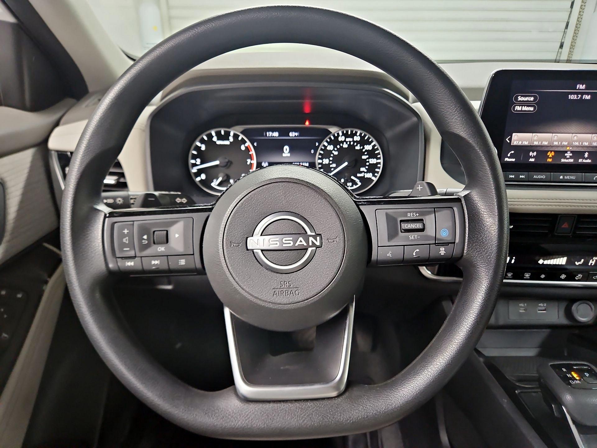 Thumbnail: 2022 Nissan Rogue - 10