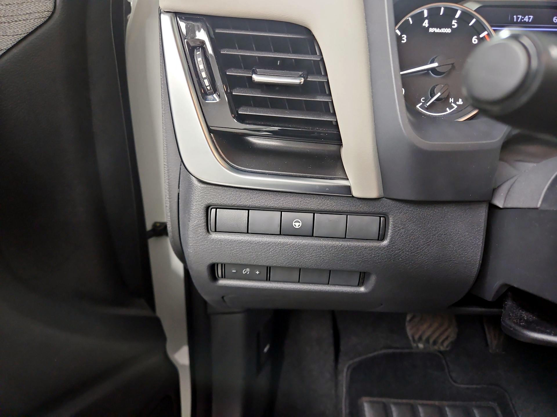 Thumbnail: 2022 Nissan Rogue - 13