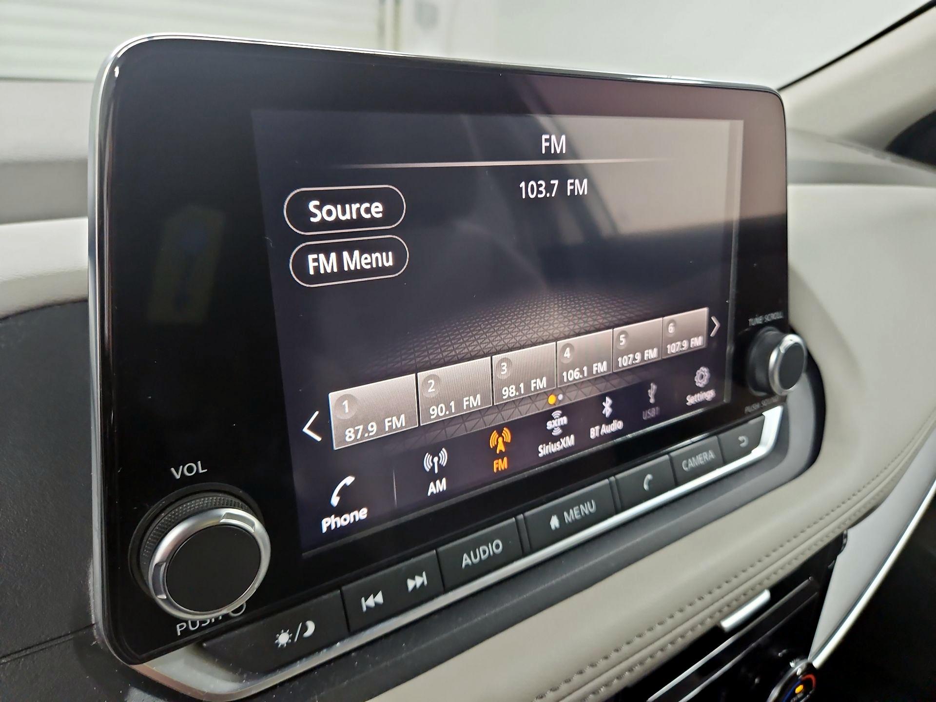 Thumbnail: 2022 Nissan Rogue - 15