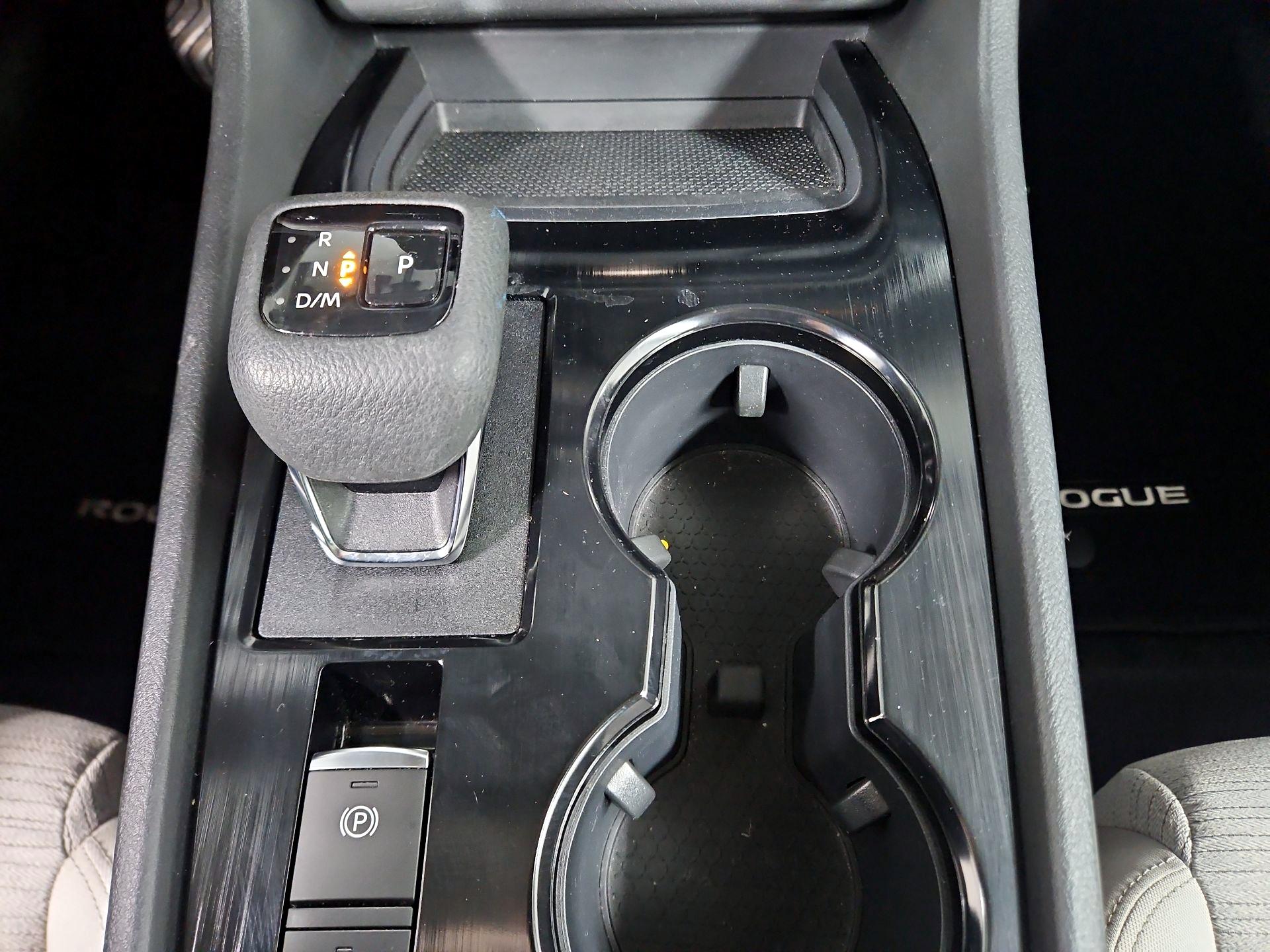 Thumbnail: 2022 Nissan Rogue - 17