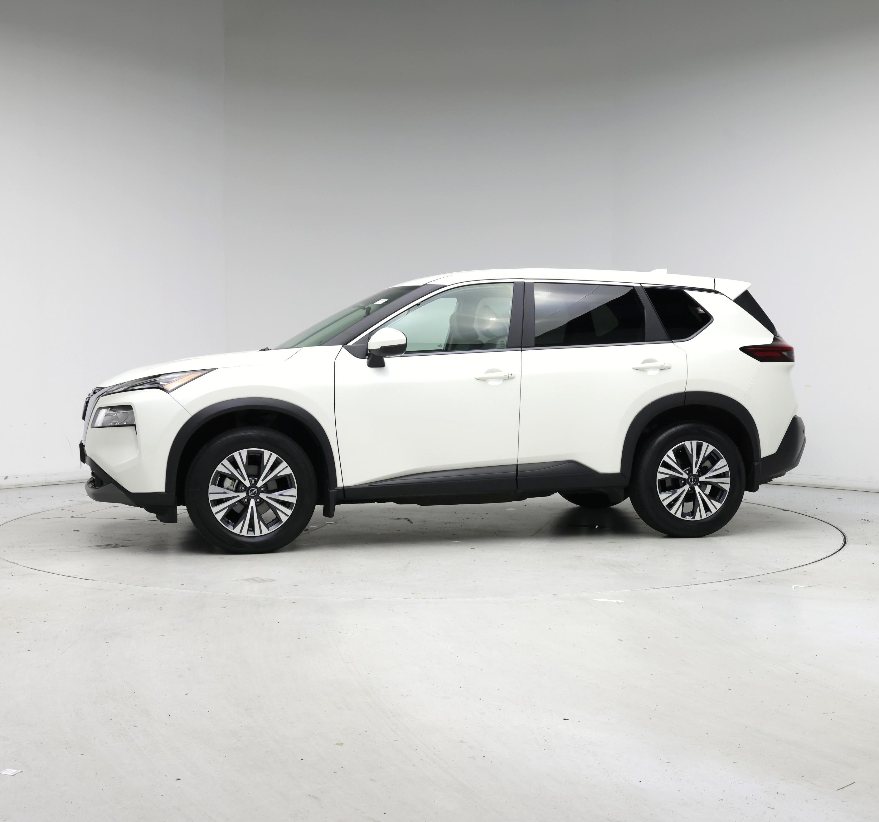 Thumbnail: 2022 Nissan Rogue - 3