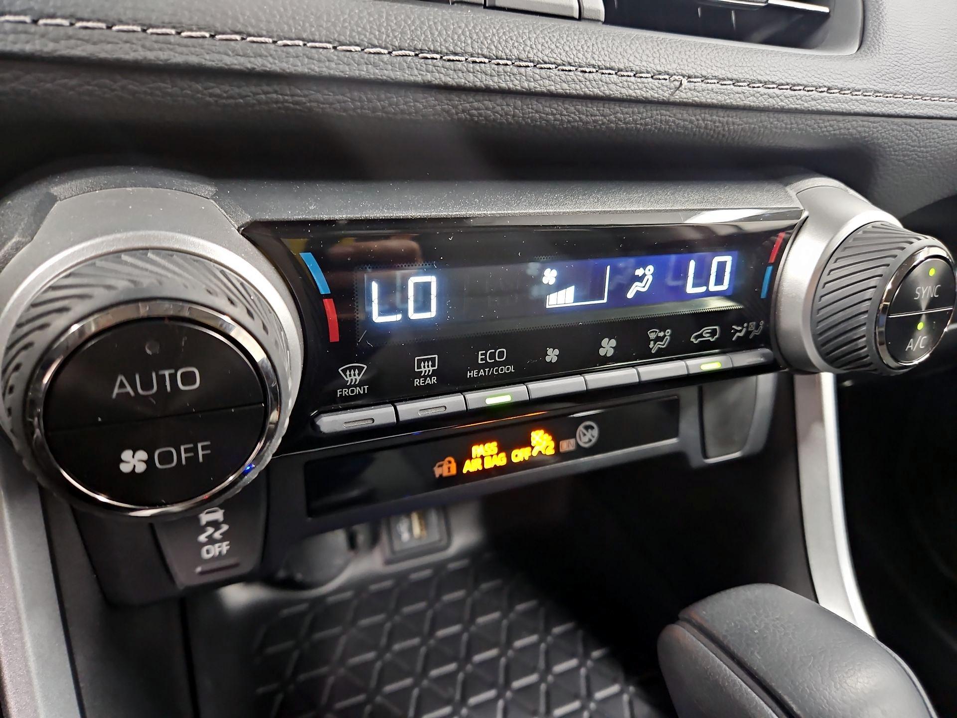 Thumbnail: 2023 Toyota RAV4 - 16