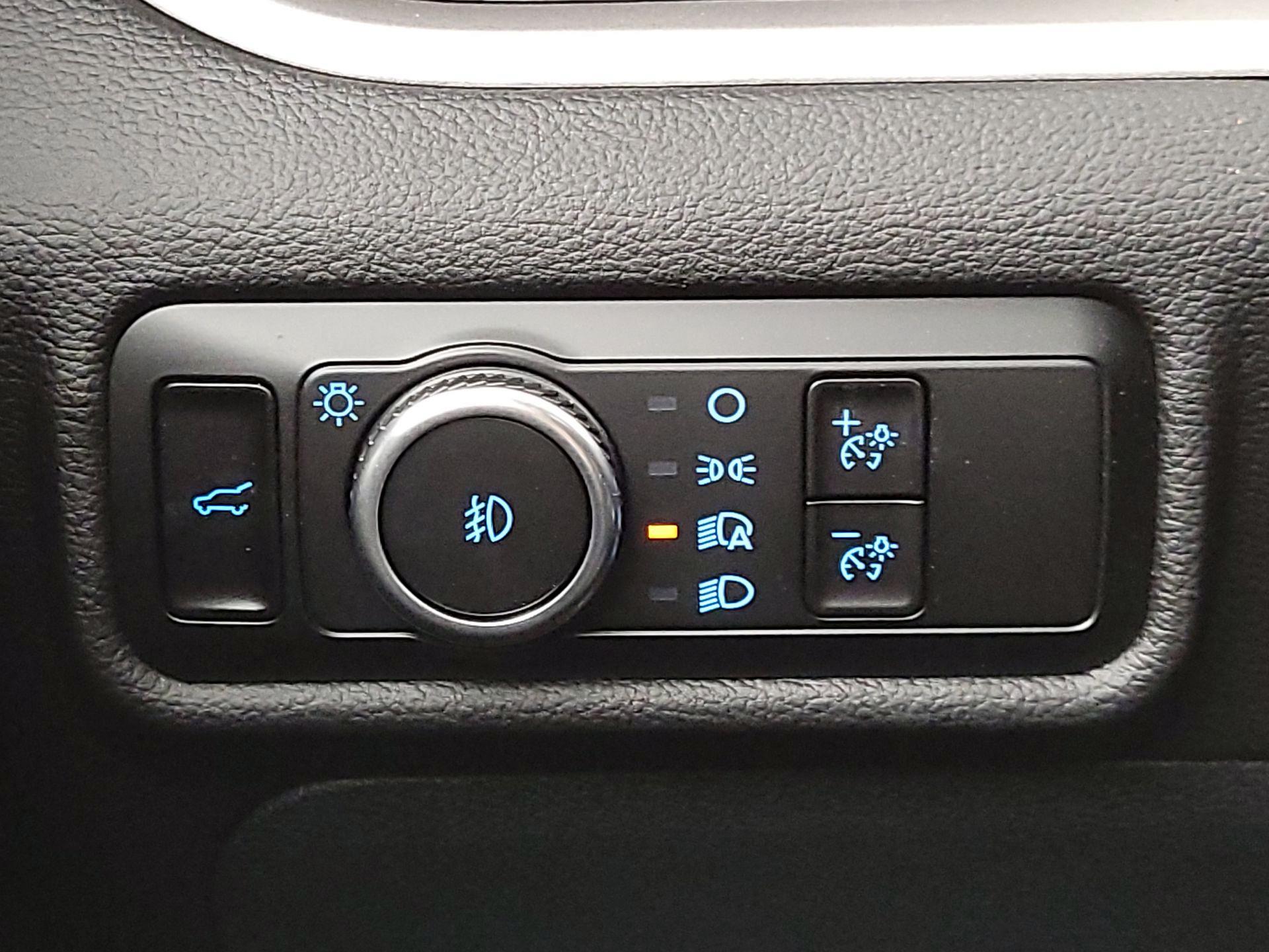 Thumbnail: 2023 Ford Explorer - 13