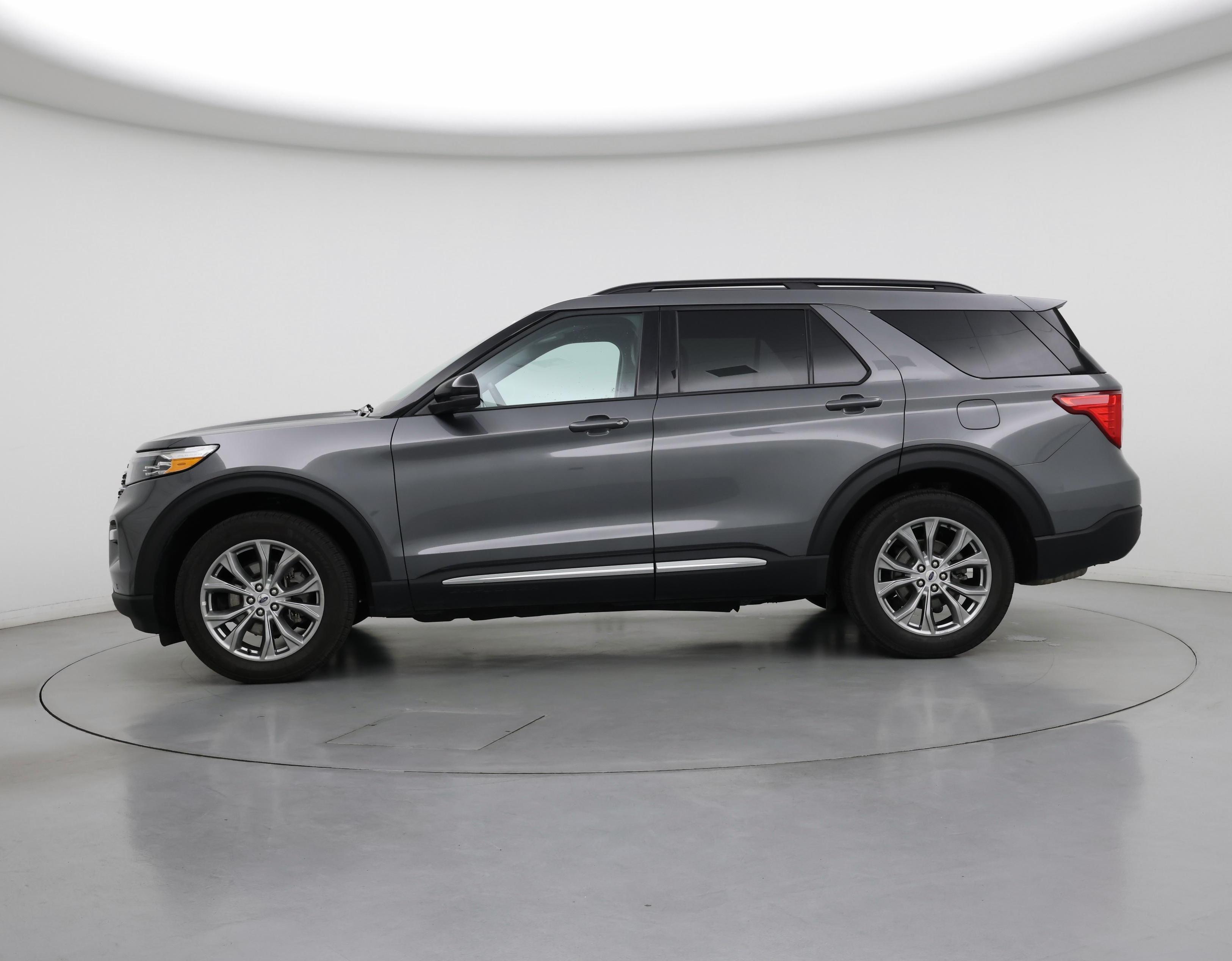 Thumbnail: 2023 Ford Explorer - 3