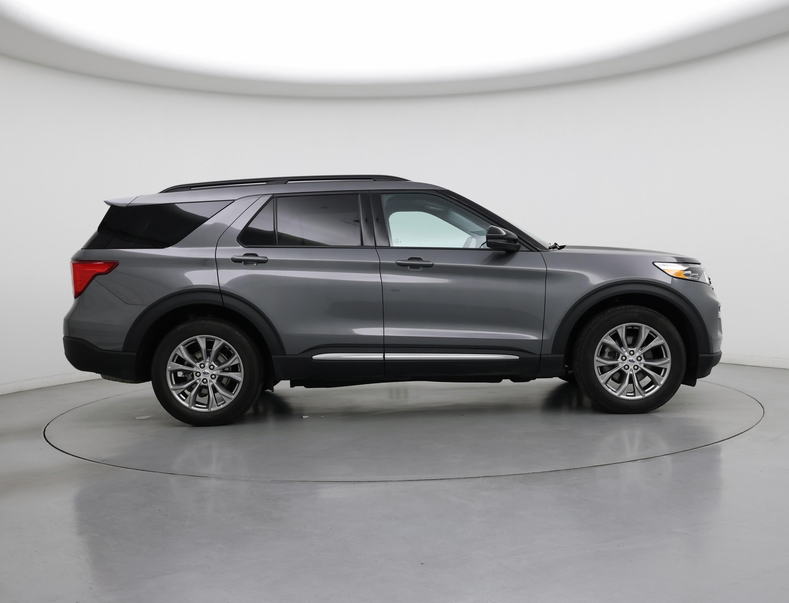 Thumbnail: 2023 Ford Explorer - 7