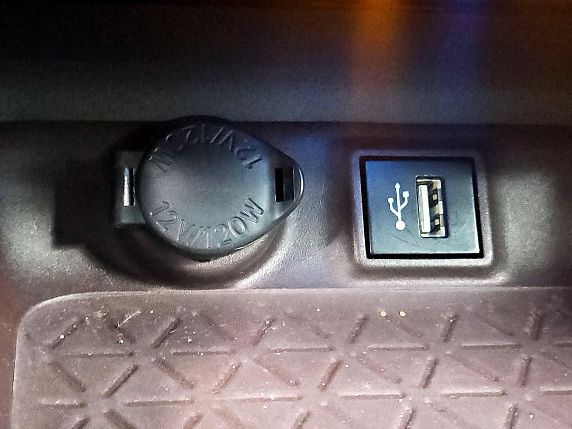 Thumbnail: 2024 Toyota RAV4 - 18