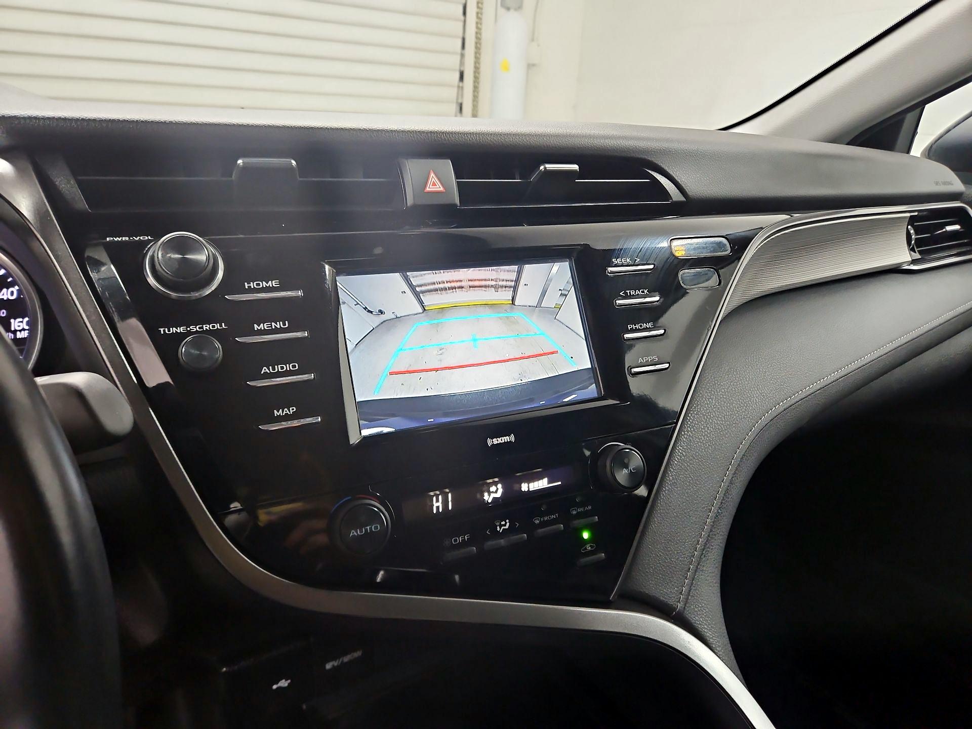 Thumbnail: 2020 Toyota Camry - 14