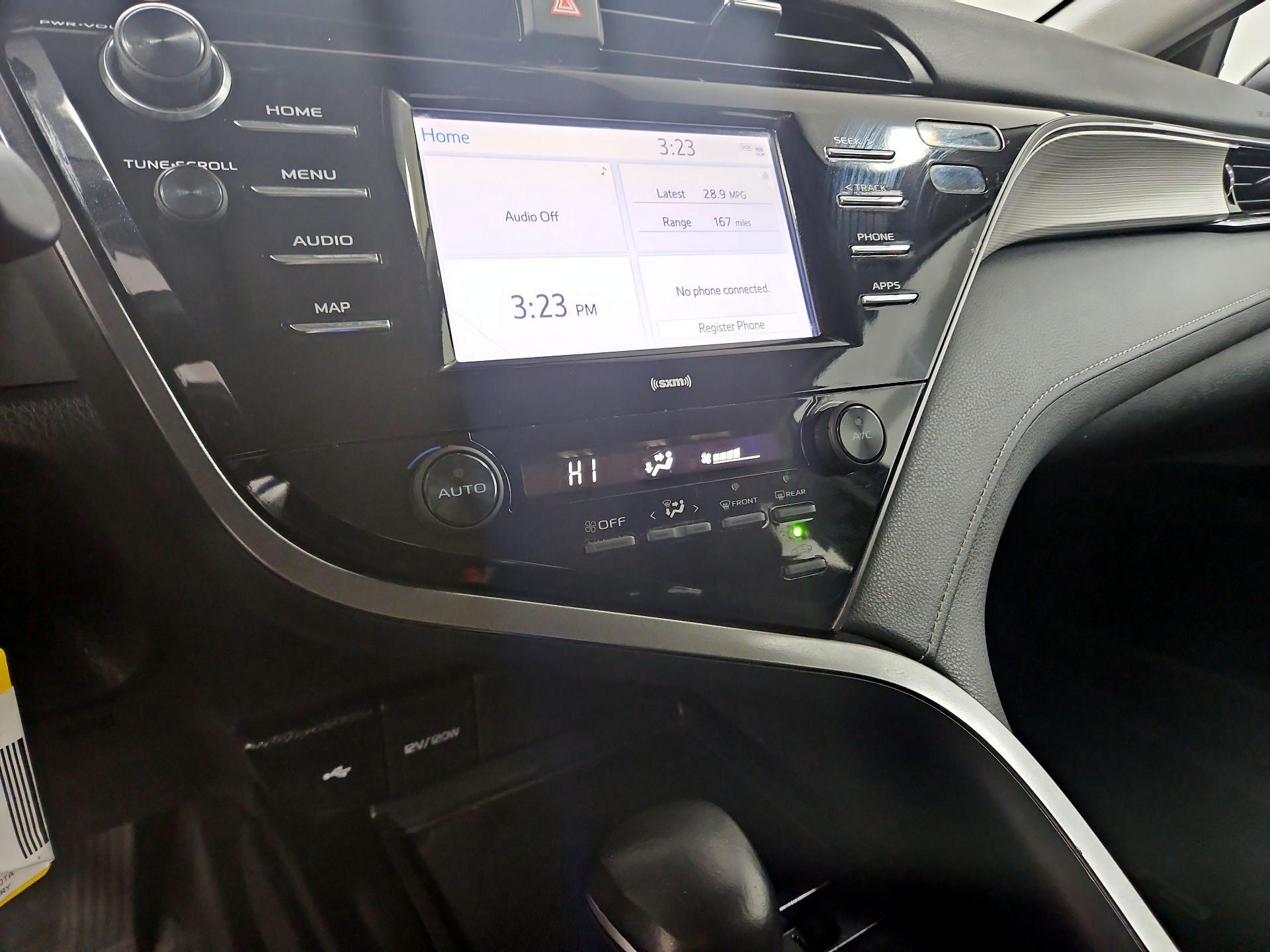 Thumbnail: 2020 Toyota Camry - 16