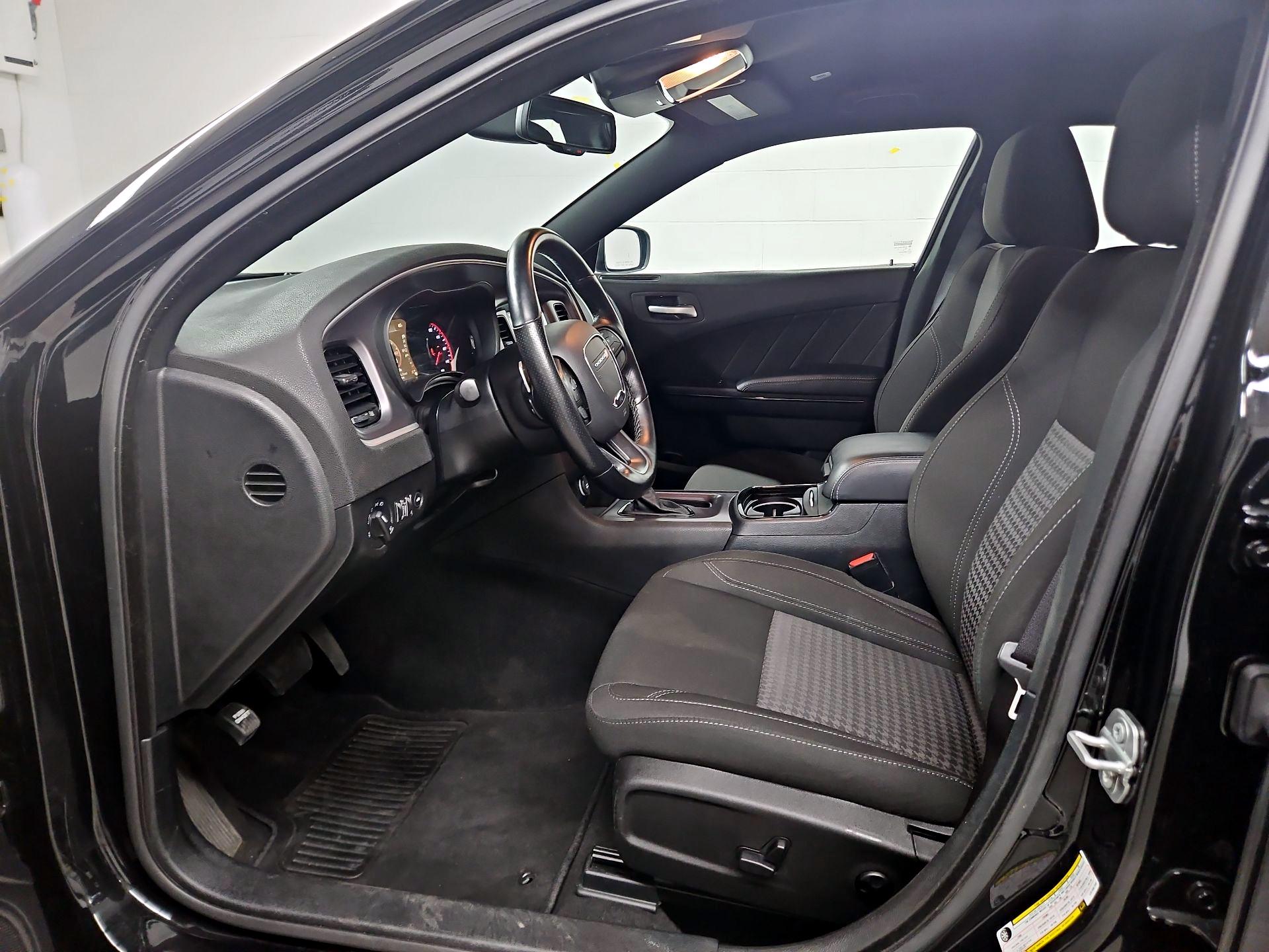 Thumbnail: 2020 Dodge Charger - 11