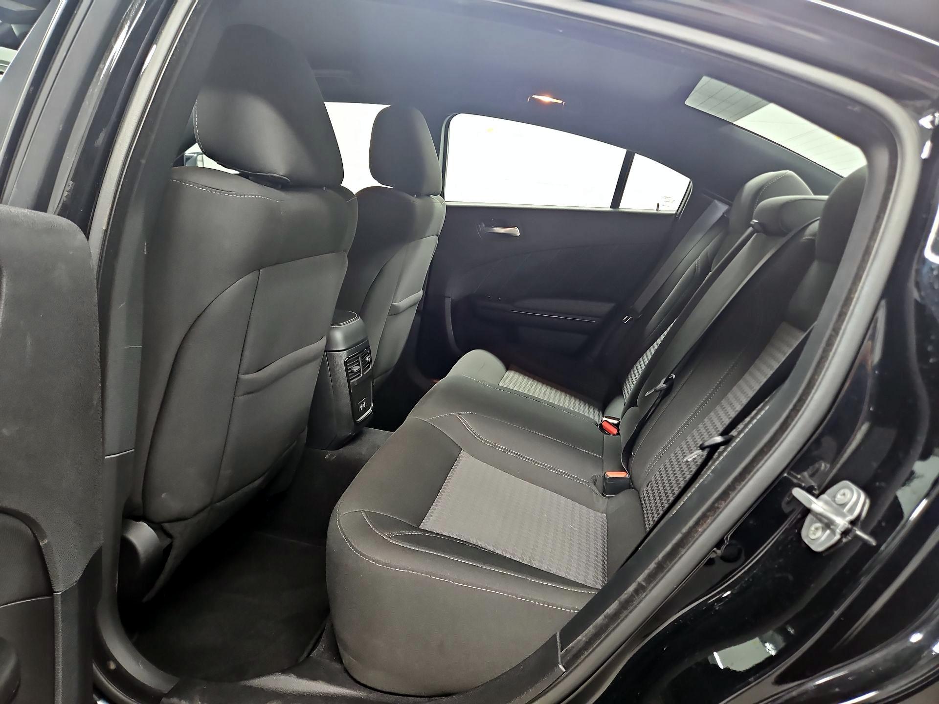 Thumbnail: 2020 Dodge Charger - 20