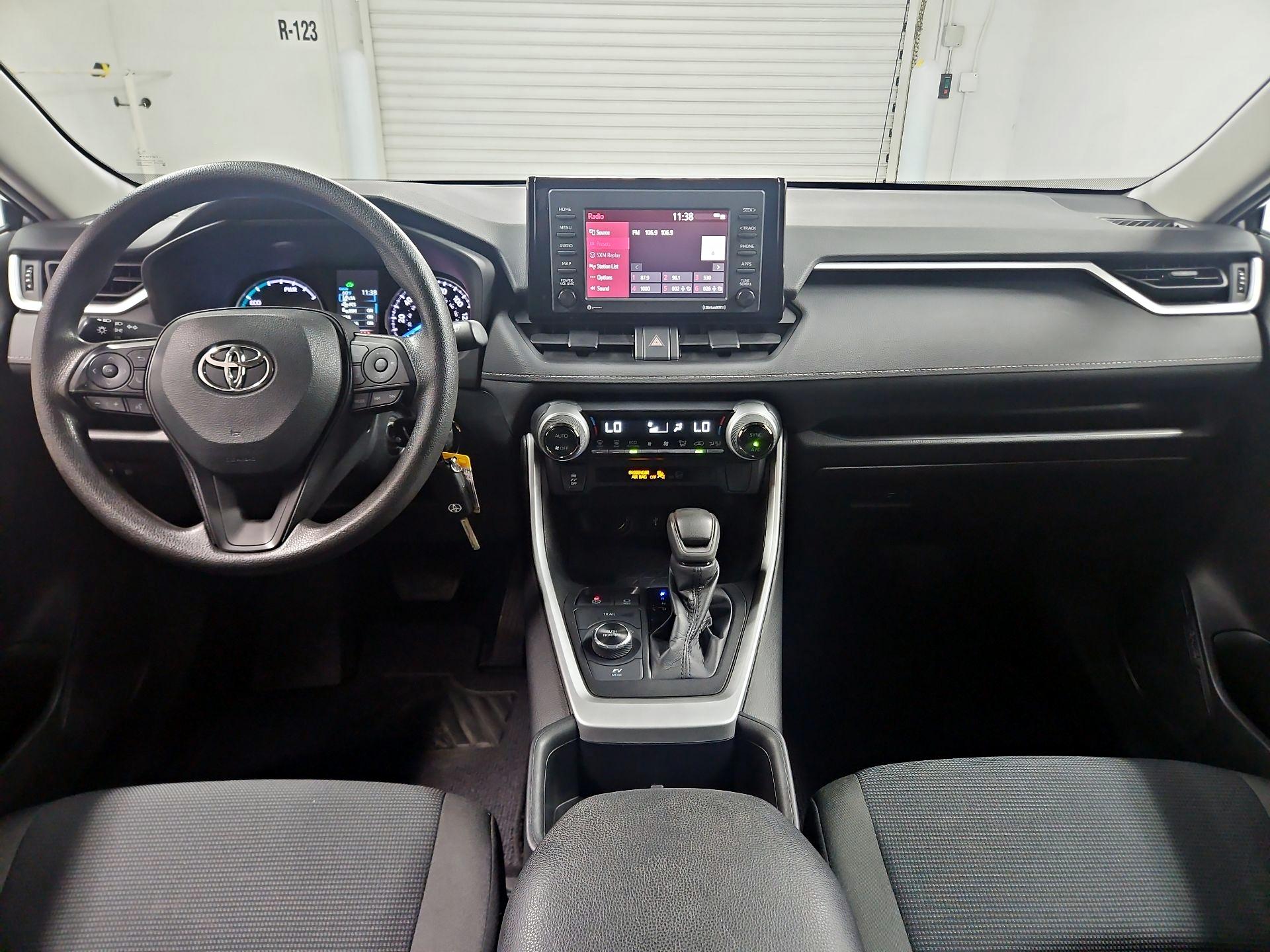 Thumbnail: 2022 Toyota RAV4 - 9