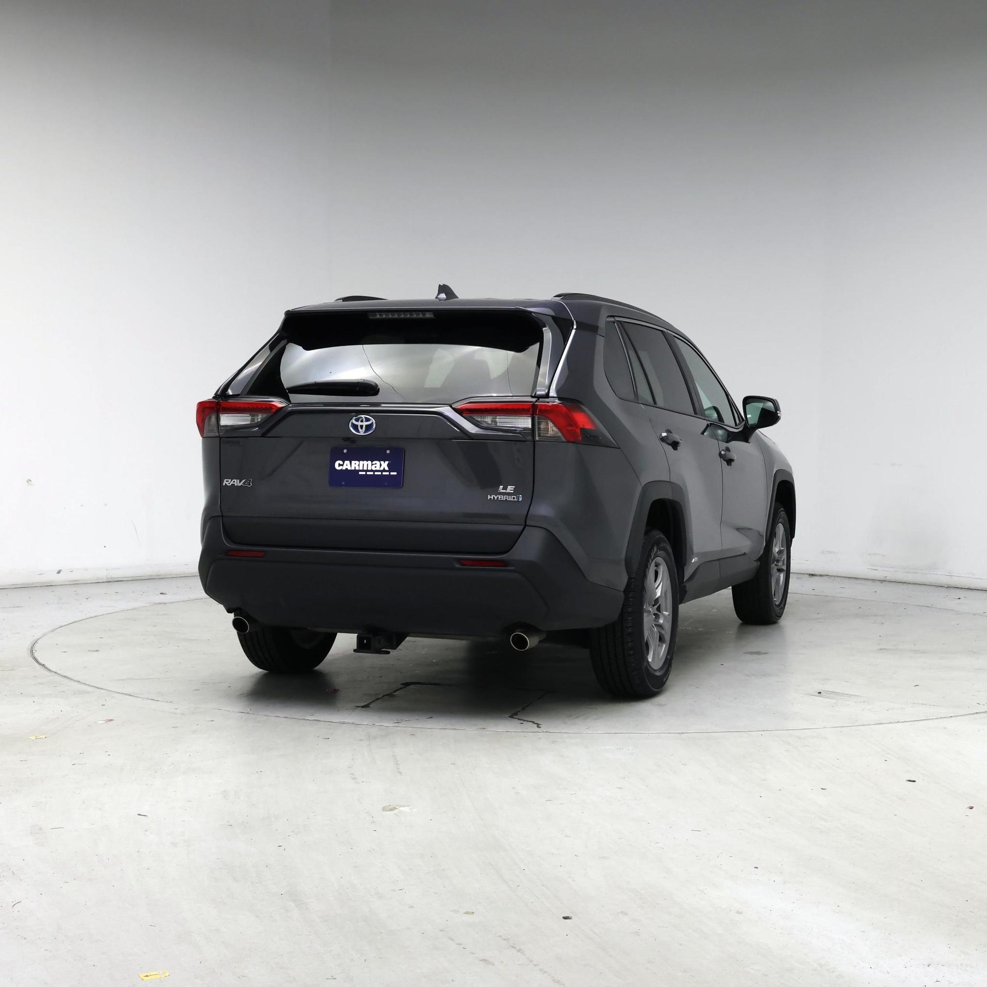 Thumbnail: 2022 Toyota RAV4 - 8