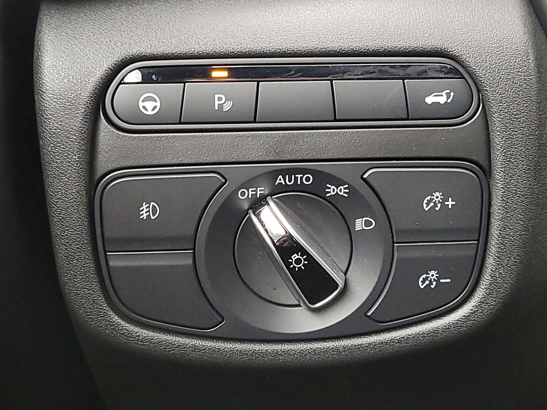 Thumbnail: 2023 INFINITI QX55 - 13