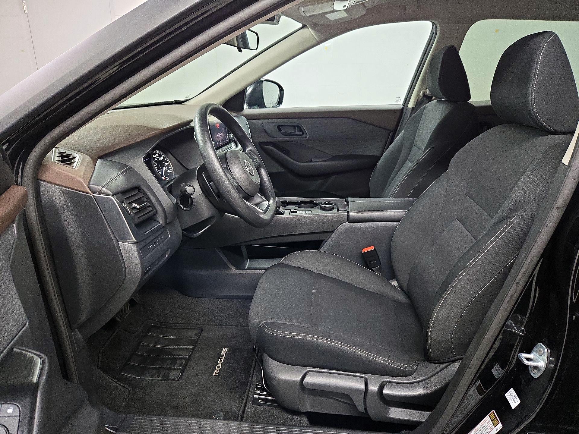 Thumbnail: 2023 Nissan Rogue - 11