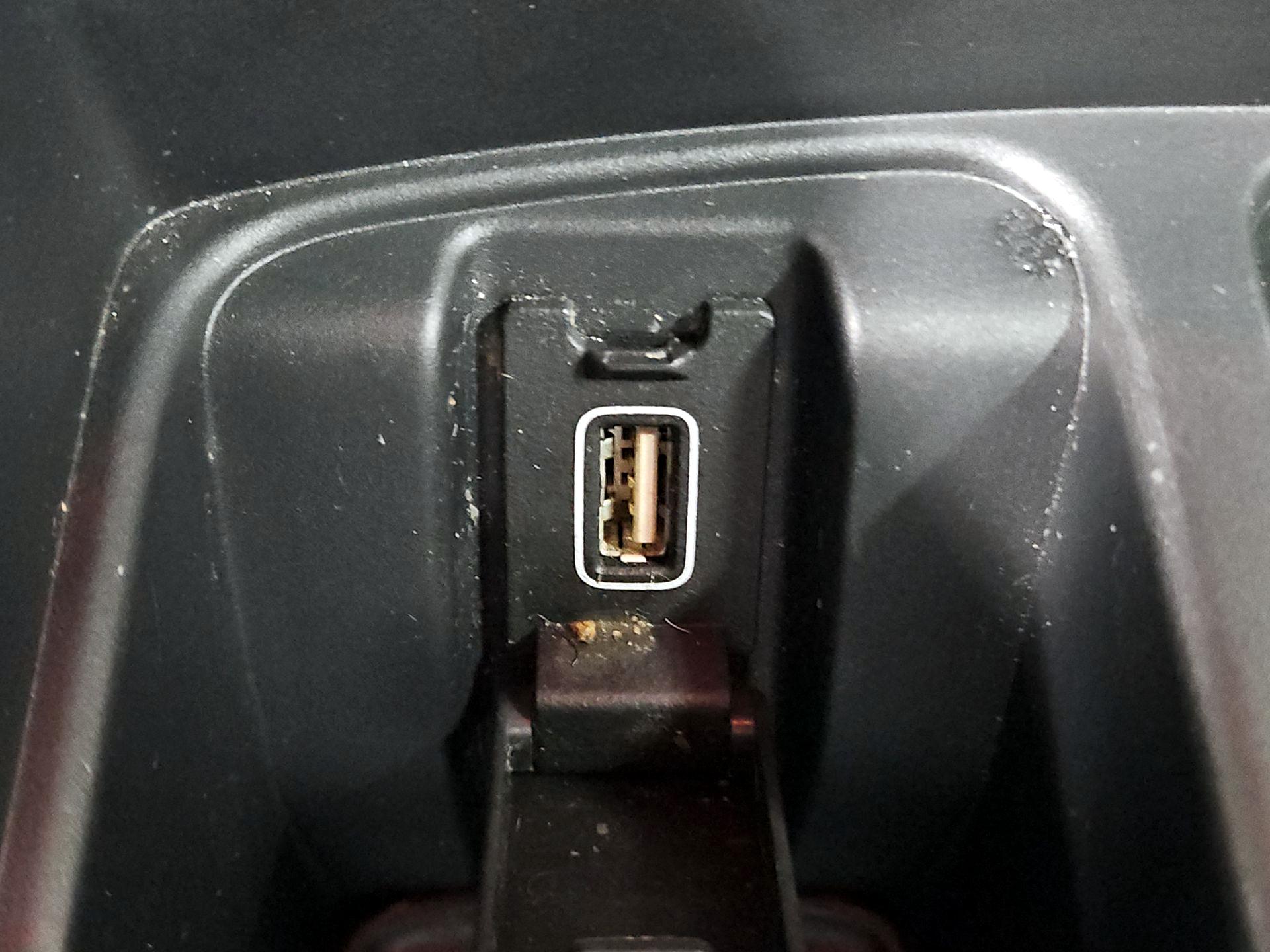 Thumbnail: 2021 Acura RDX - 19